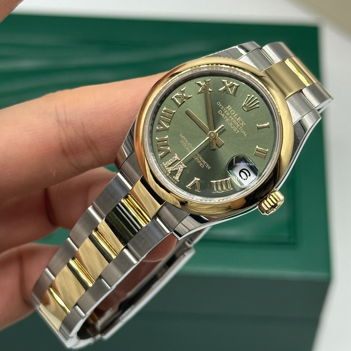 【Super Clone】ROLEX Datejust m278243-0015/0016 31mm Olive Green Dial Yellow Rolesor Oyster Watch