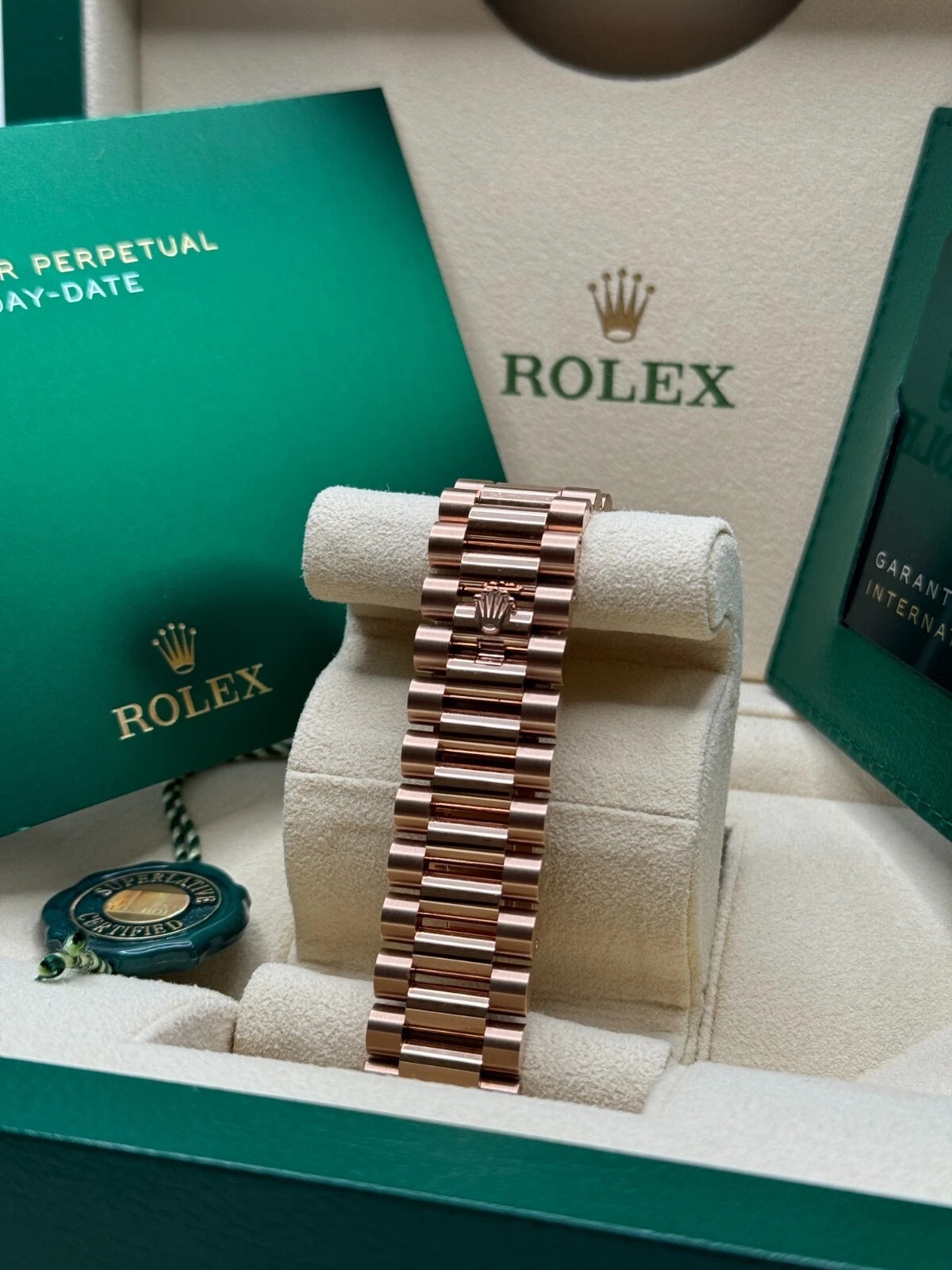 【Super Clone】ROLEX Day-Date 40mm Sundust Diamonds Dial 228345rbr-0007