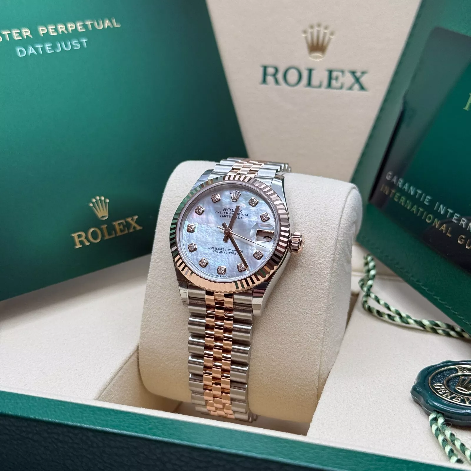 【Super Clone】ROLEX Datejust m278271-0025/0026 White Mother-of-Pearl 31mm Dial Oyster Bracelet Watch