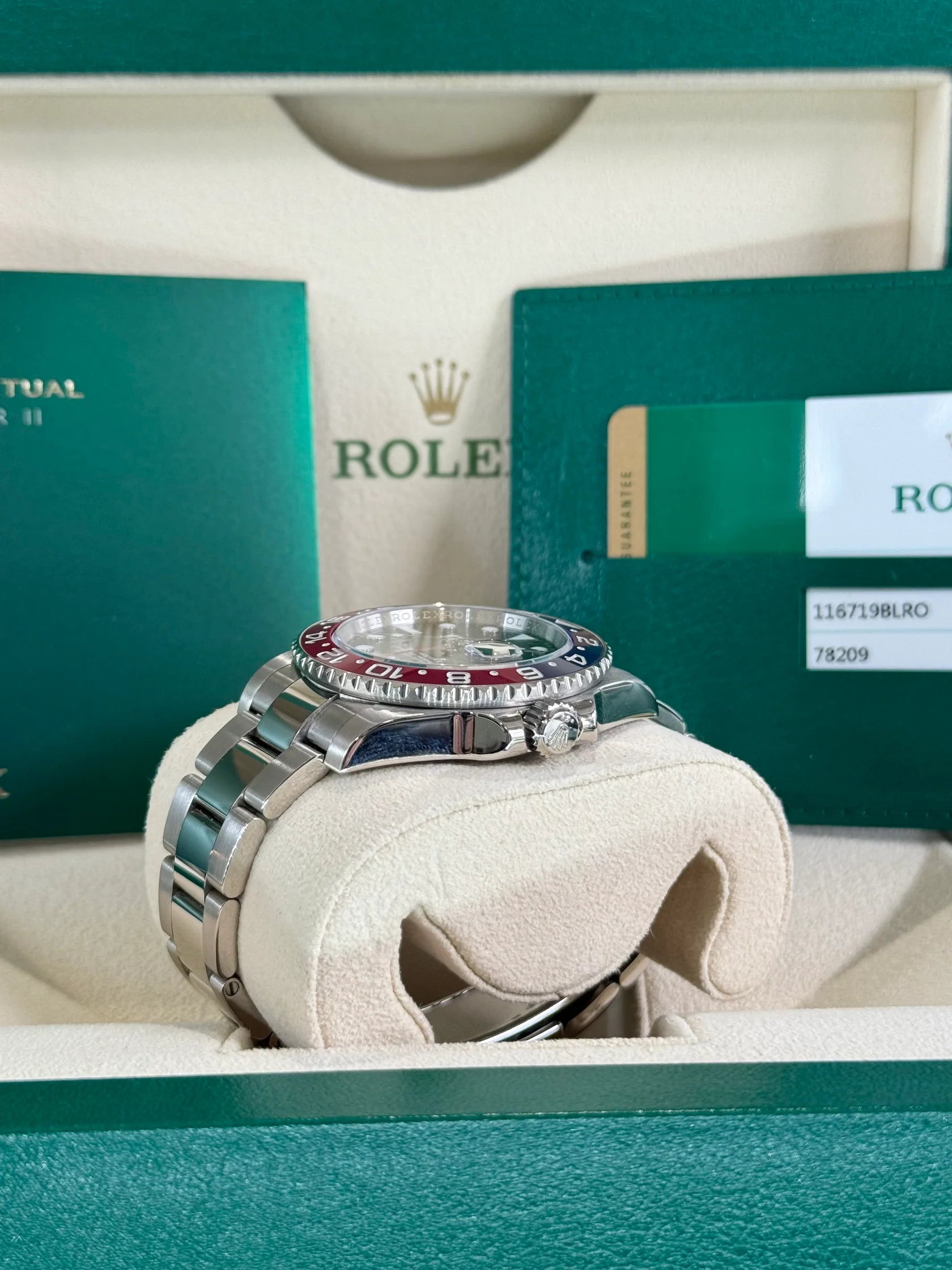 【Super Clone】ROLEX  GMT-Master II 116719BLRO 40mm