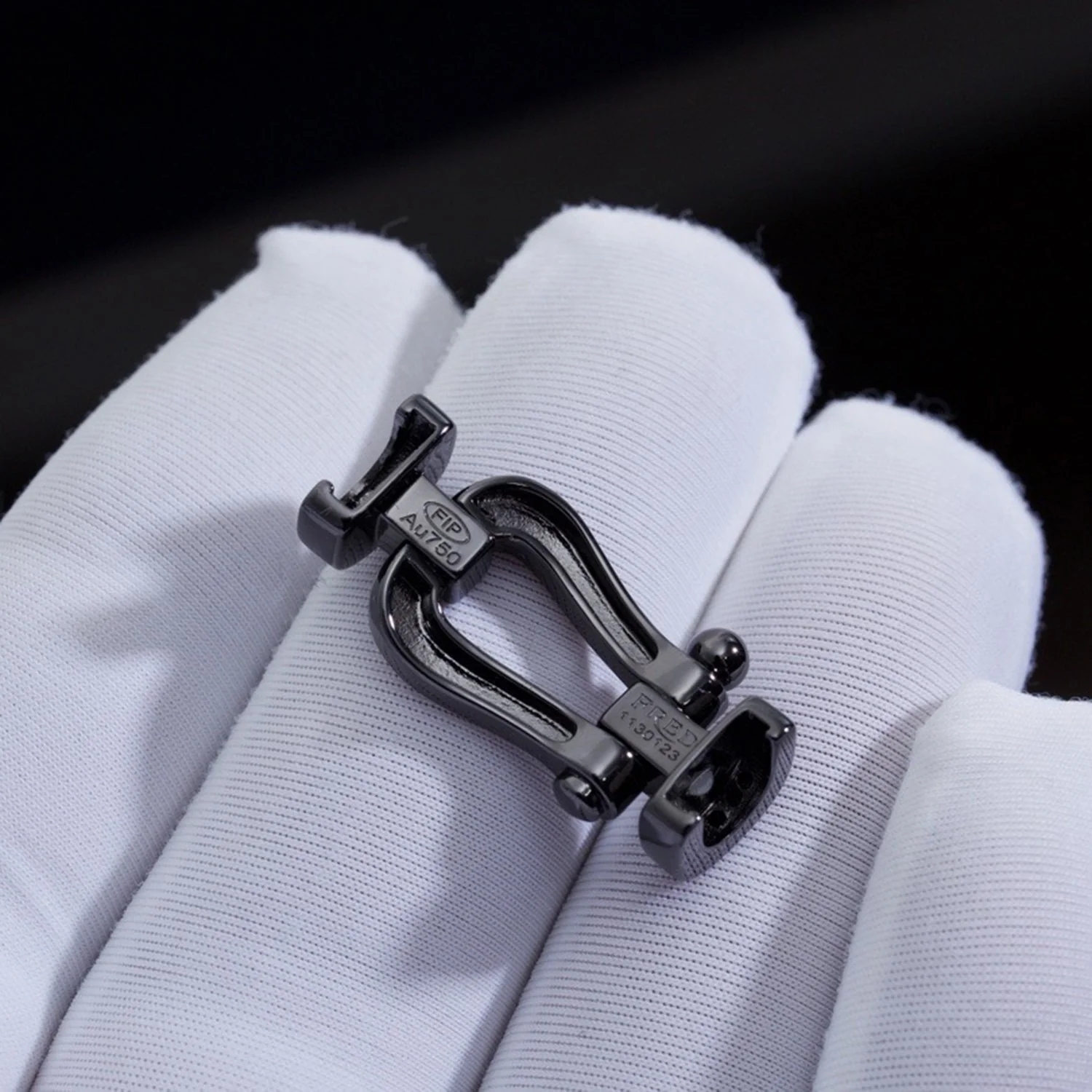 Regalia jewelryFORCE LARGE SERIES HORSESHOE BLACK SAMURAI BRACELET