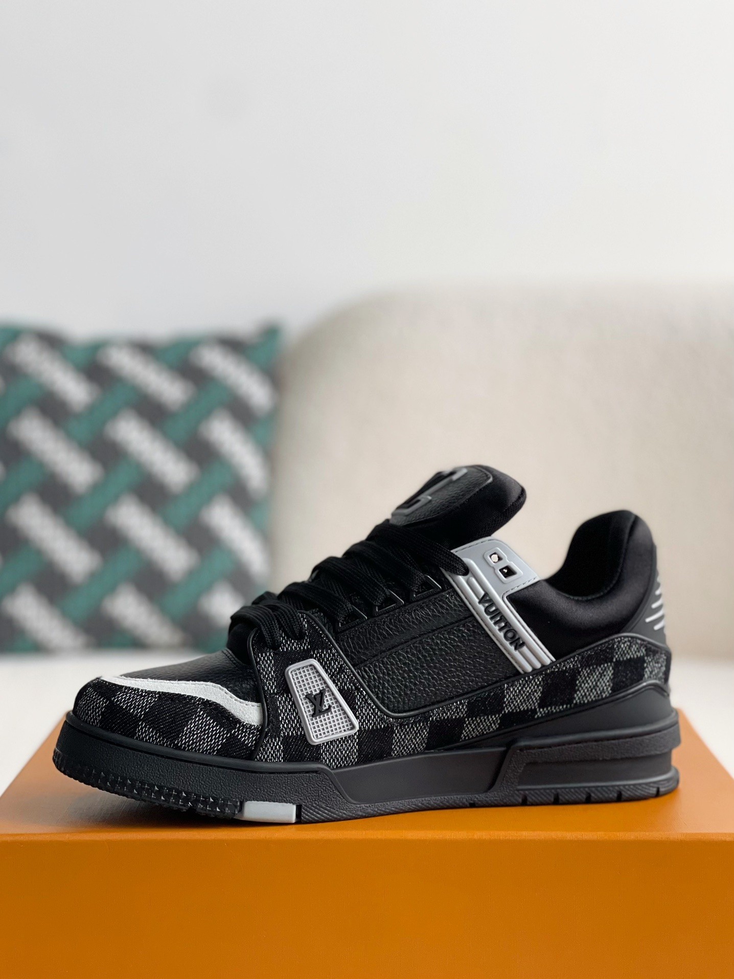 「#3078」LOUIS VUITTON SNEAKERS