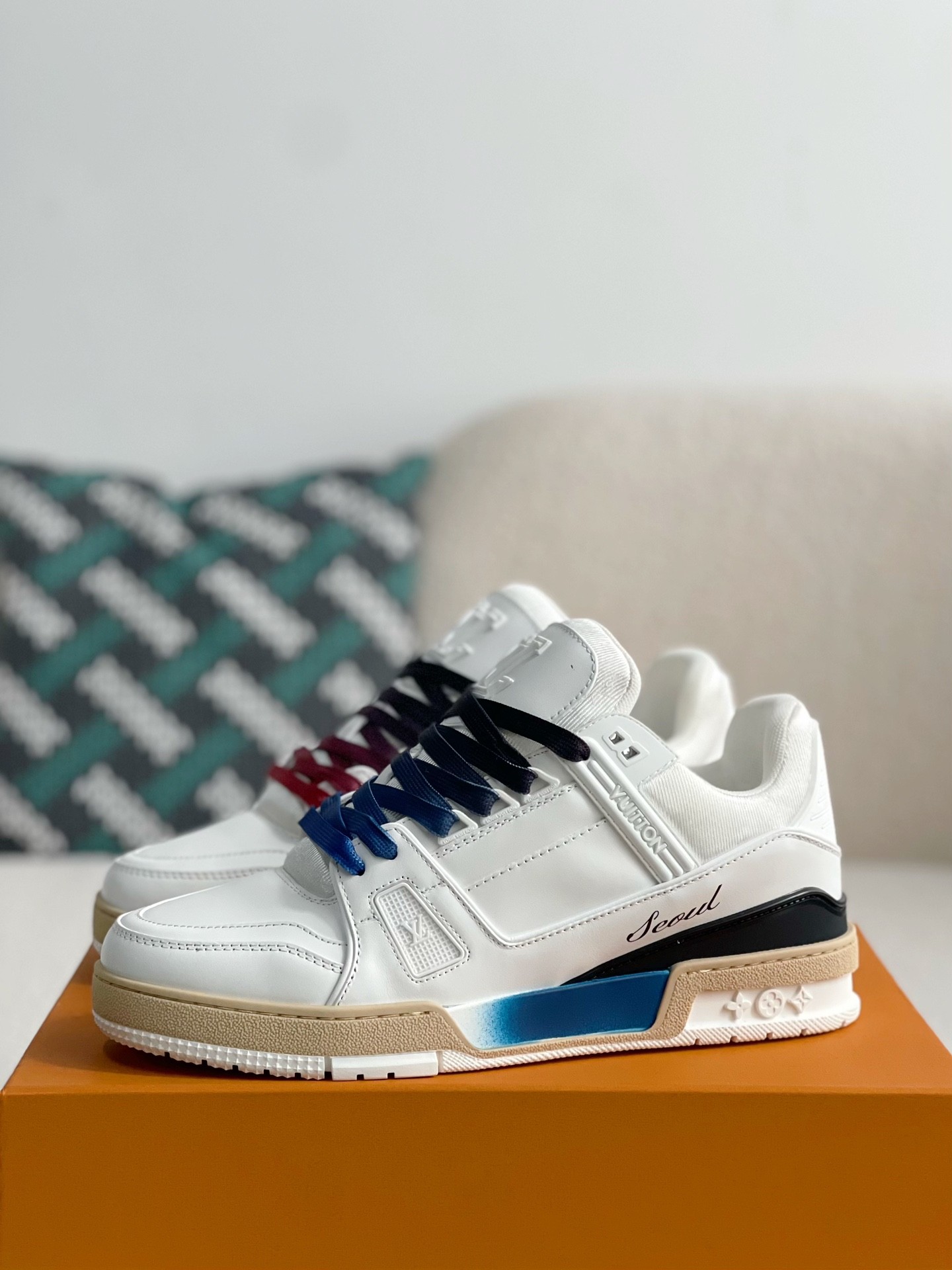 「#3142」 LOUIS VUITTON TRAINER SNEAKERS