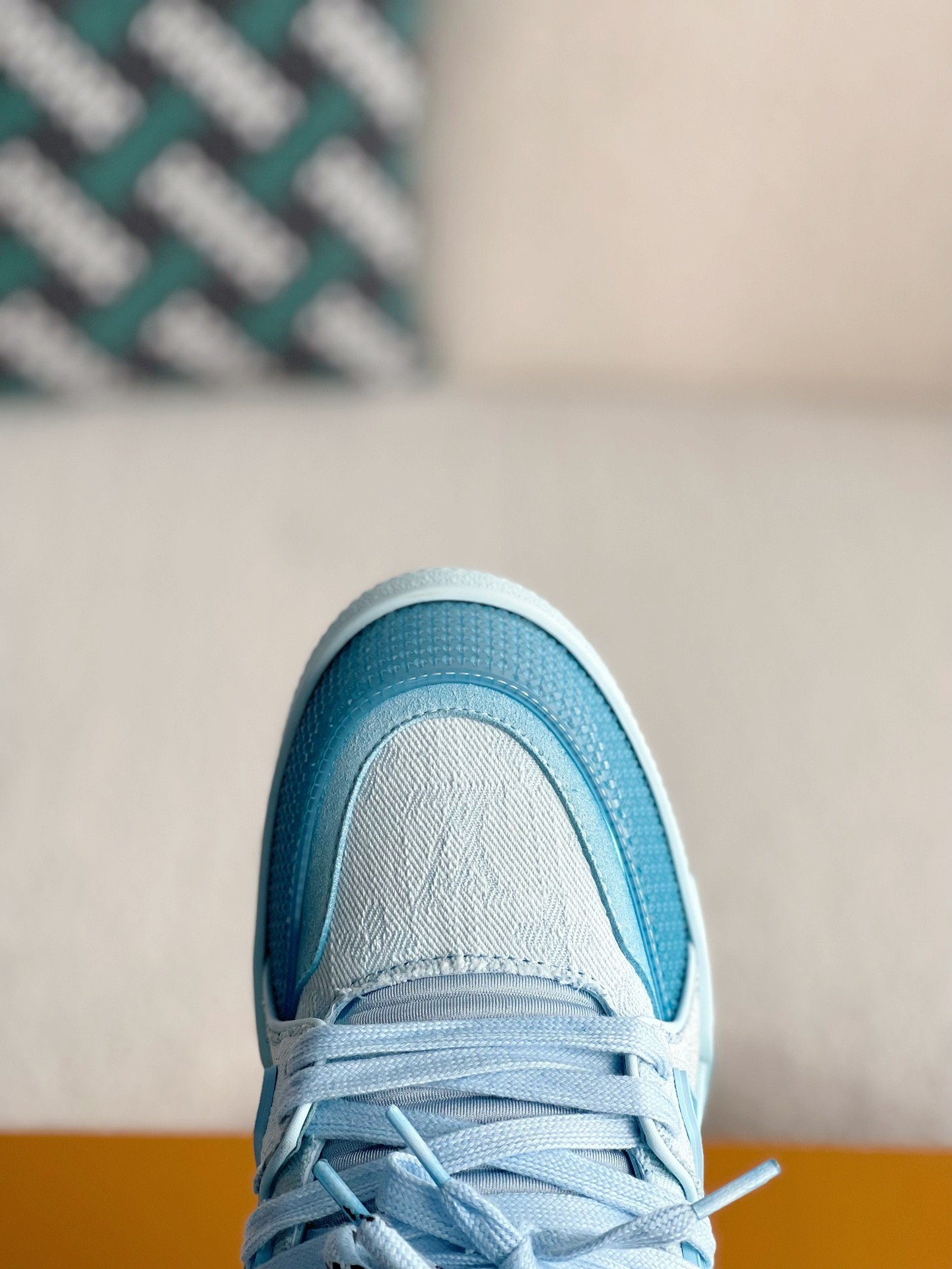 「#3238」 LOUIS VUITTON TRAINER SNEAKERS