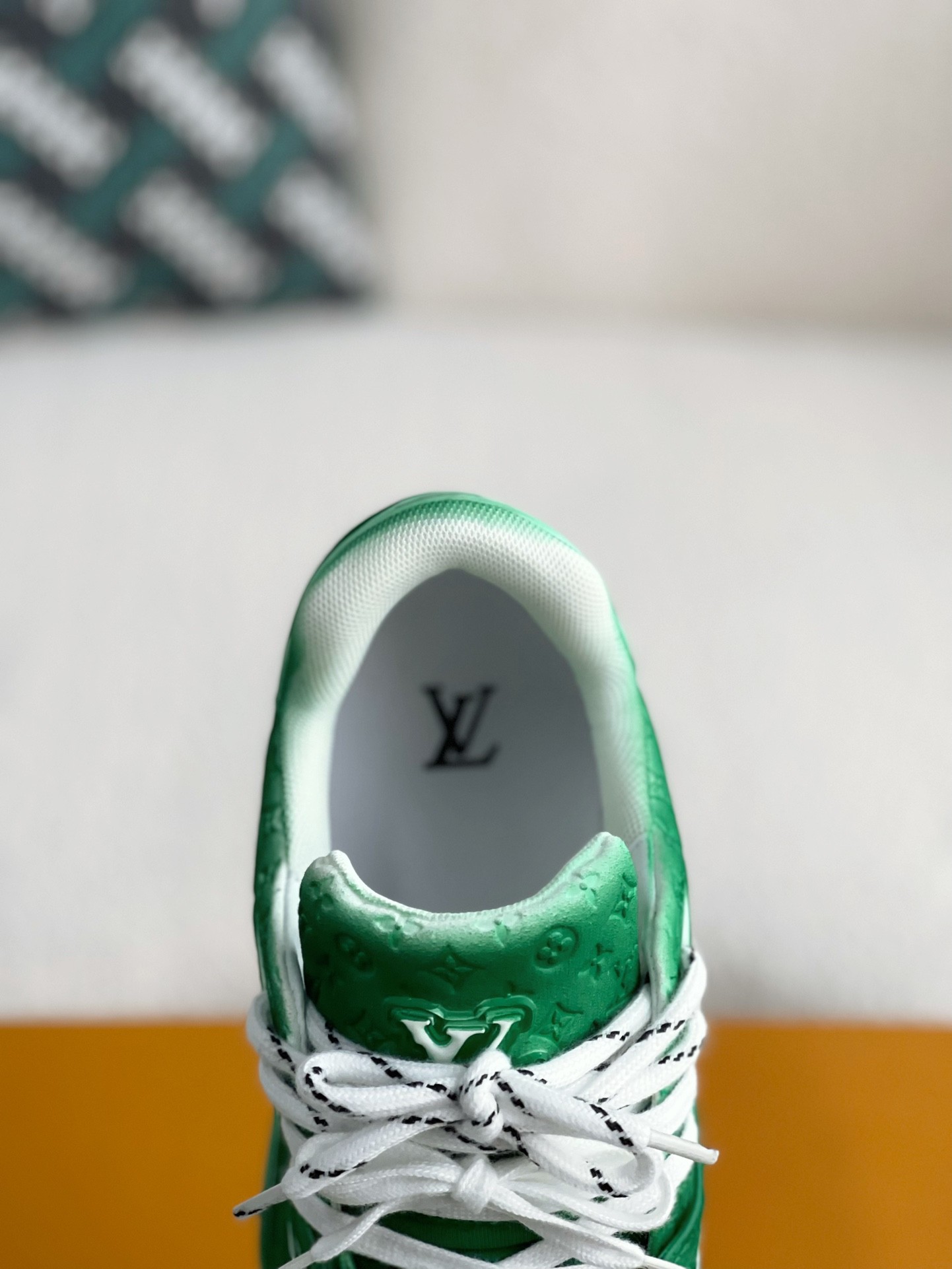 「#3564」 LOUIS VUITTON TRAINER SNEAKERS