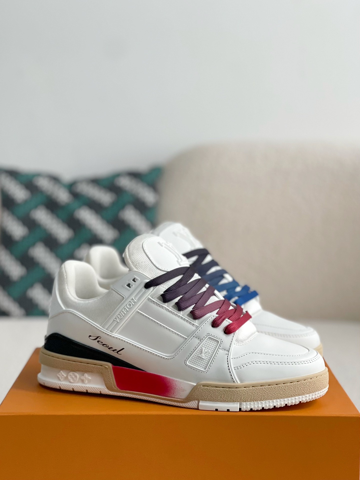 「#3142」 LOUIS VUITTON TRAINER SNEAKERS