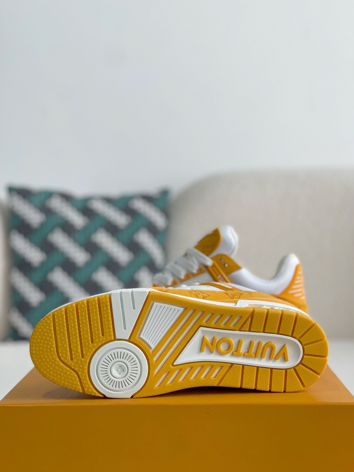 「#313」LOUIS VUITTON TRAINER 1A8FN8 Sneakers