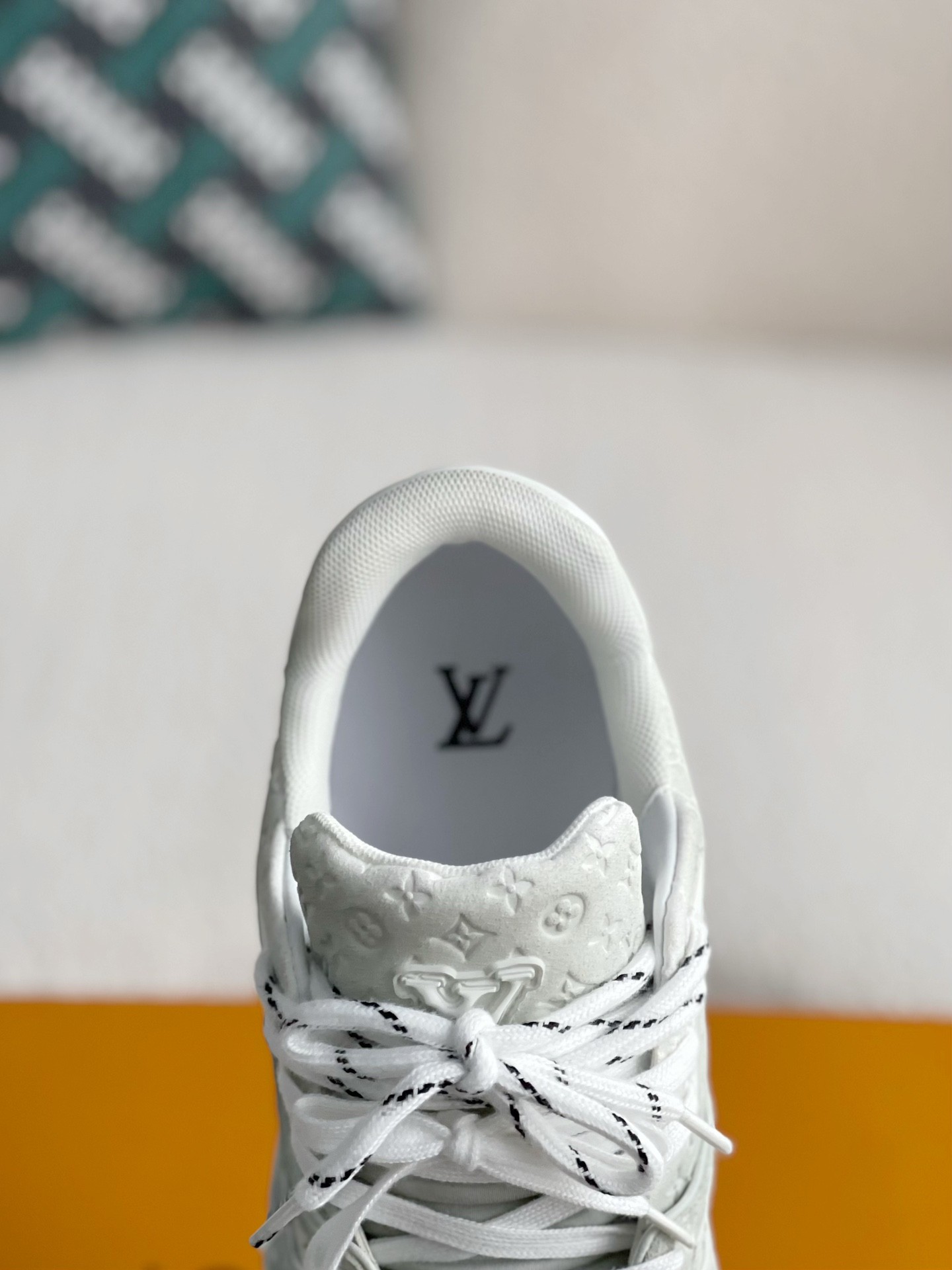 「#3566」 LOUIS VUITTON TRAINER SNEAKERS
