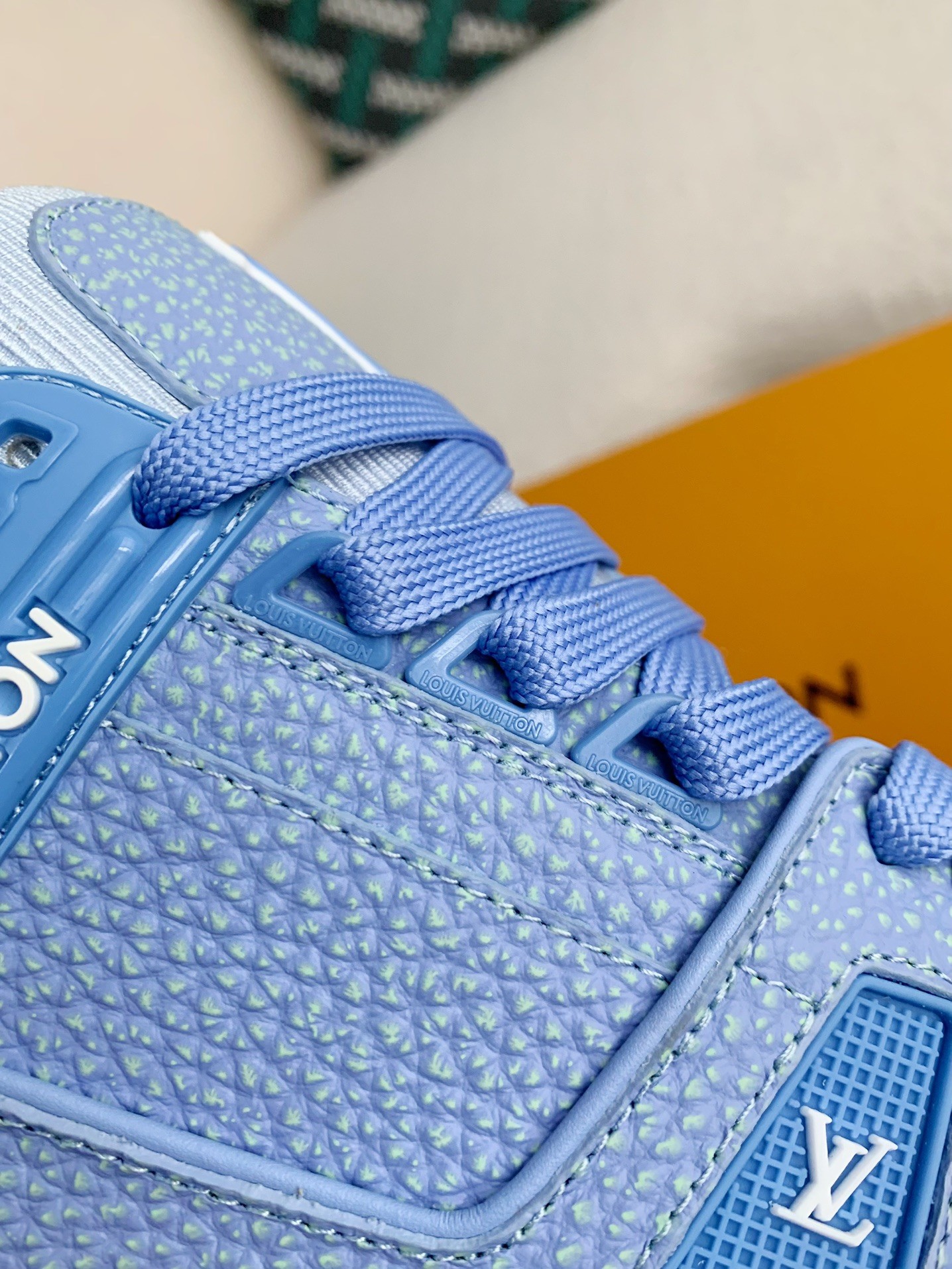 「#3038」LOUIS VUITTON SNEAKERS