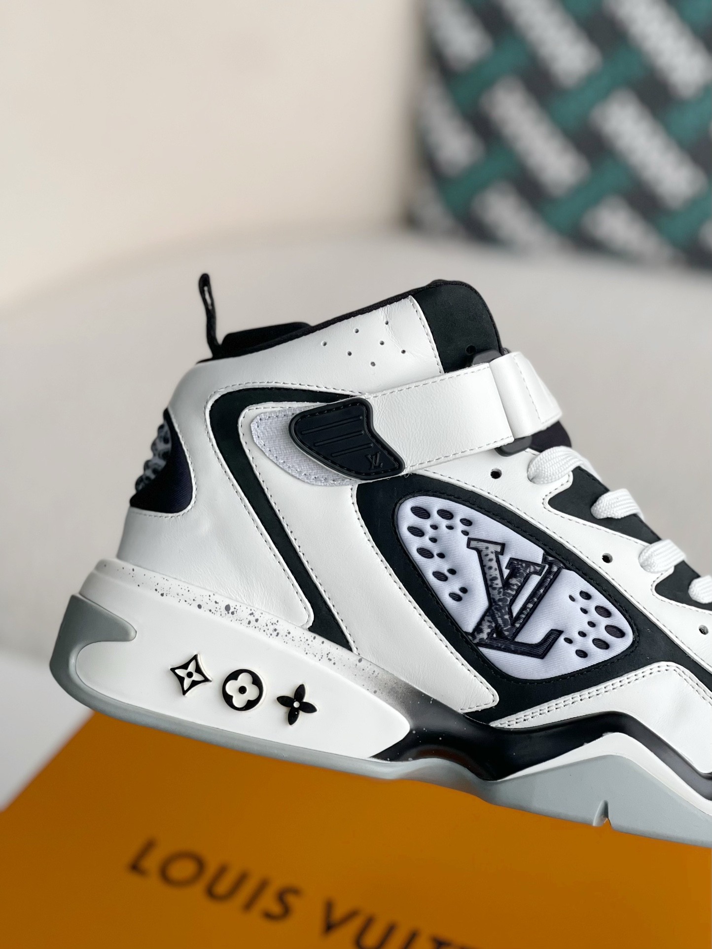 「#3113」LOUIS VUITTON Trainer  Adjustable Mode Paste Sports Casual Shoes