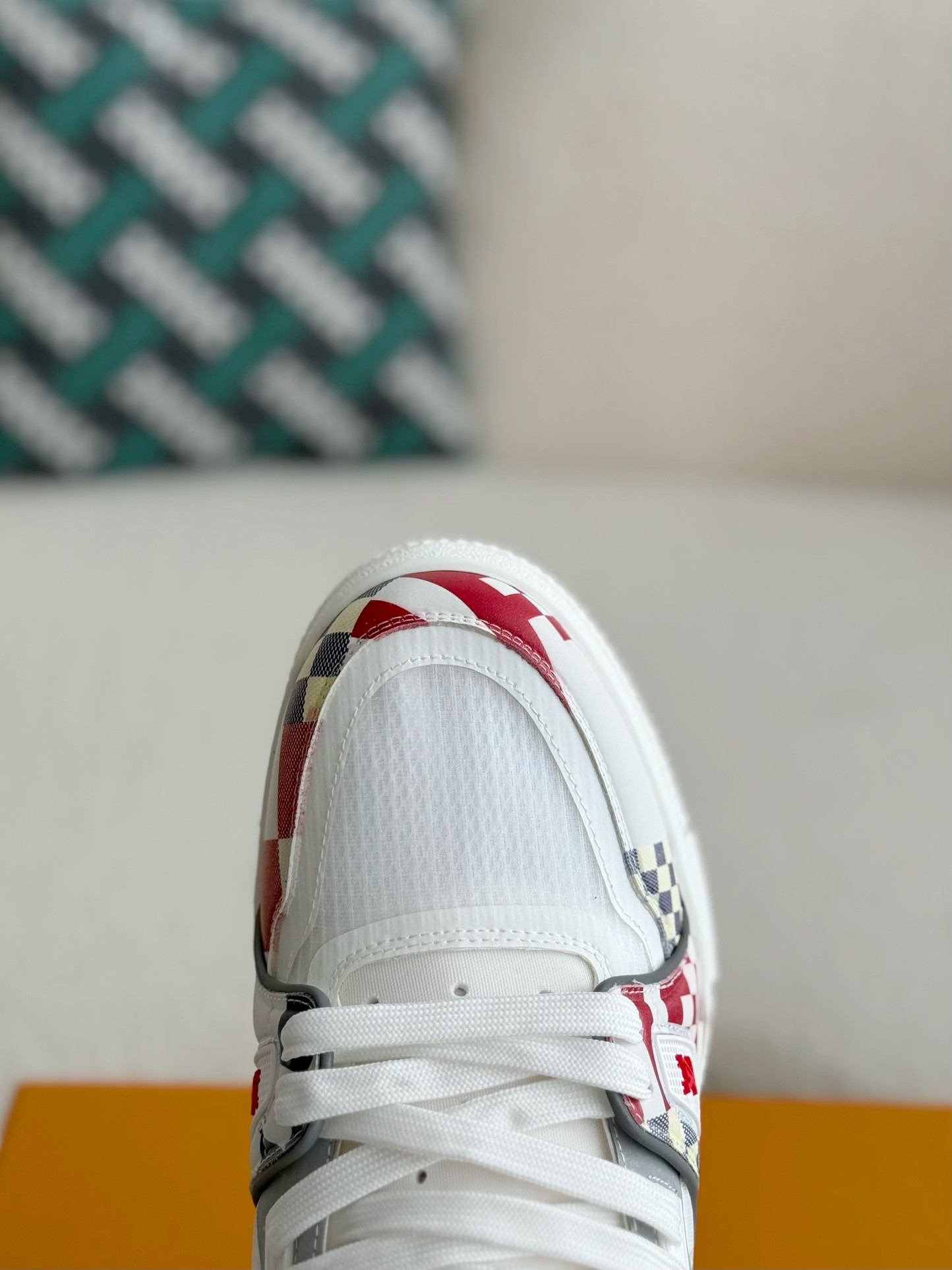 「#3807」 LOUIS VUITTON TRAINER SNEAKERS 37th America's Cup Limited Edition