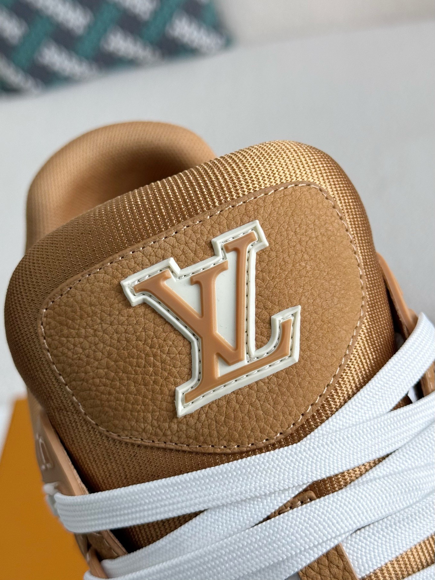 LOUIS VUITTON TRAINER SNEAKERS