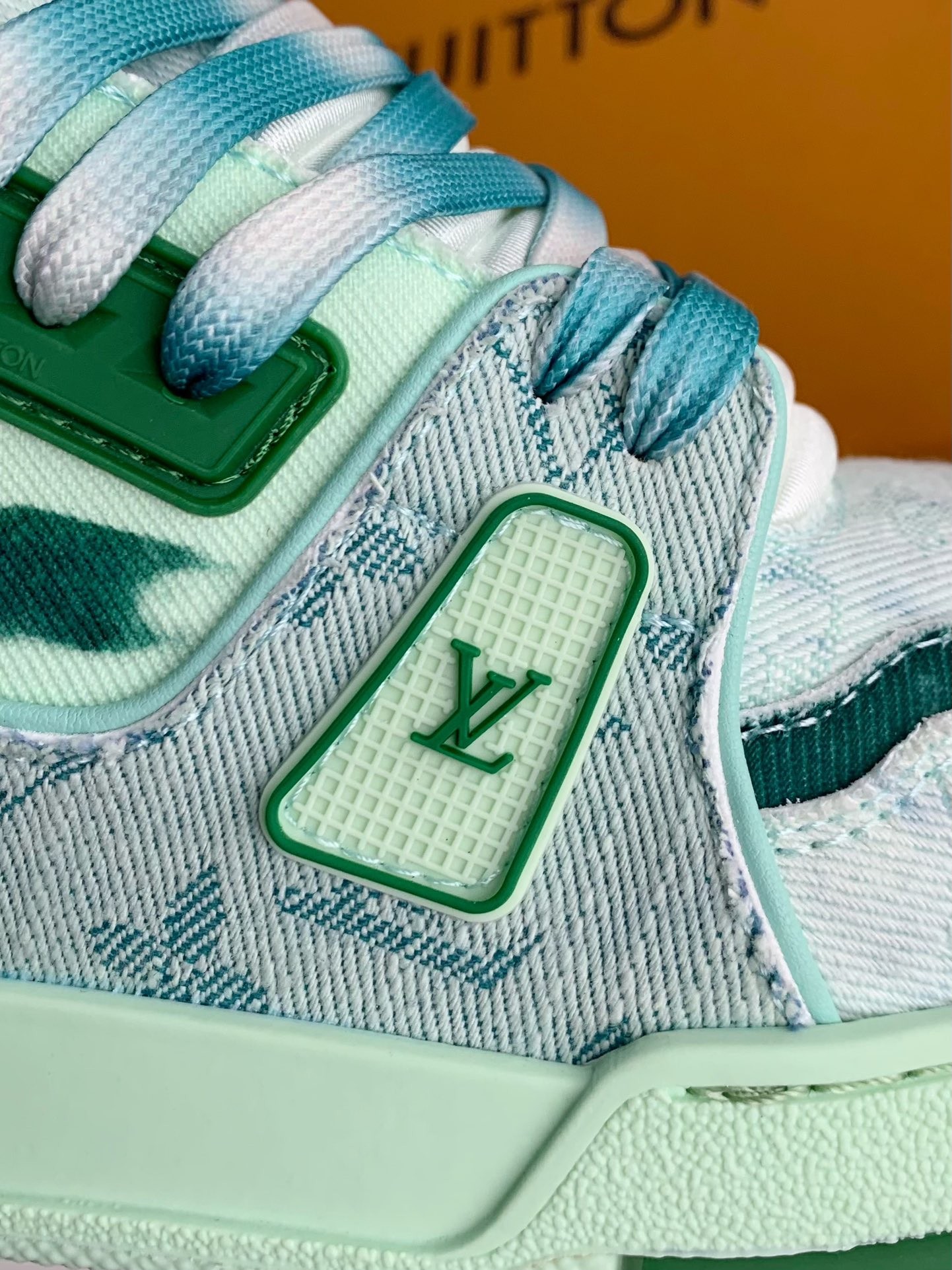 「#3174」LOUIS VUITTON SNEAKERS