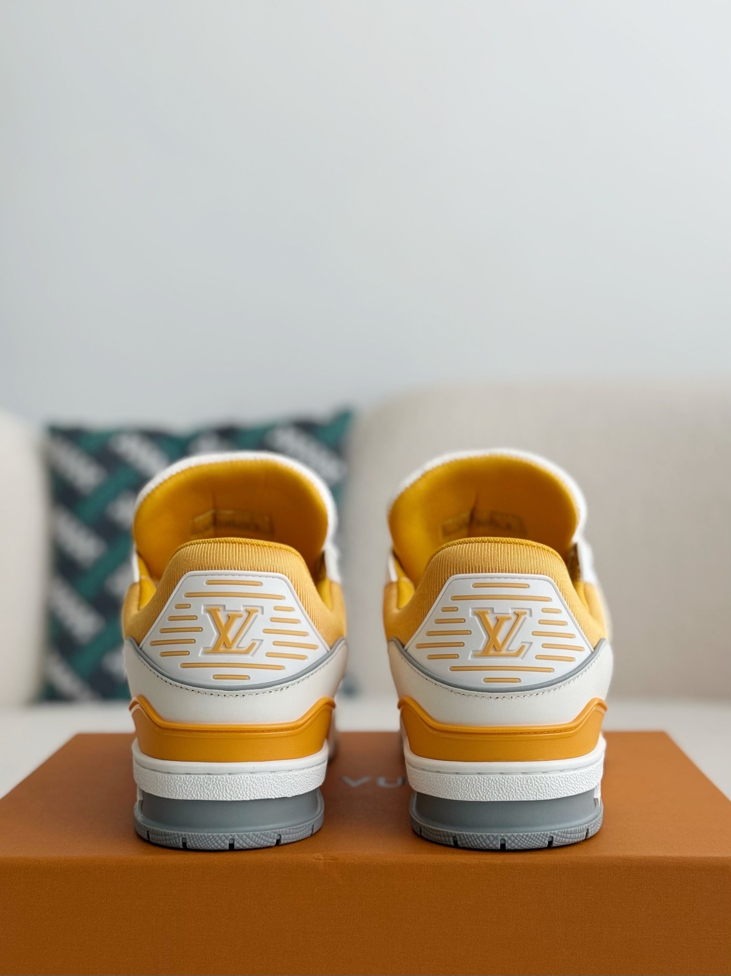 LOUIS VUITTON TRAINER SNEAKERS