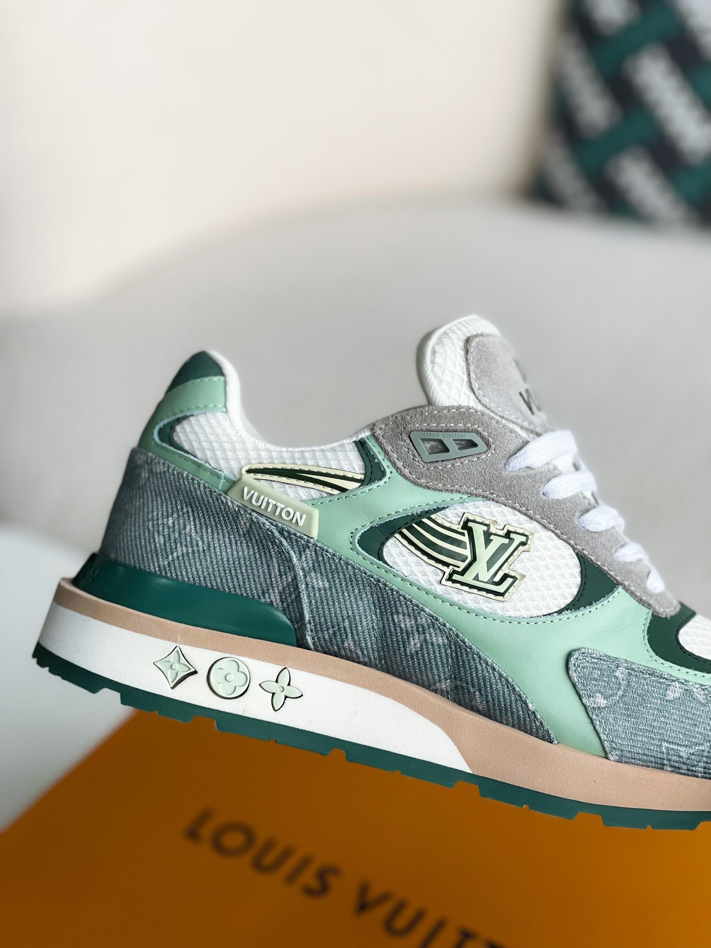 「#3257」LOUIS VUITTON Low-top running shoes