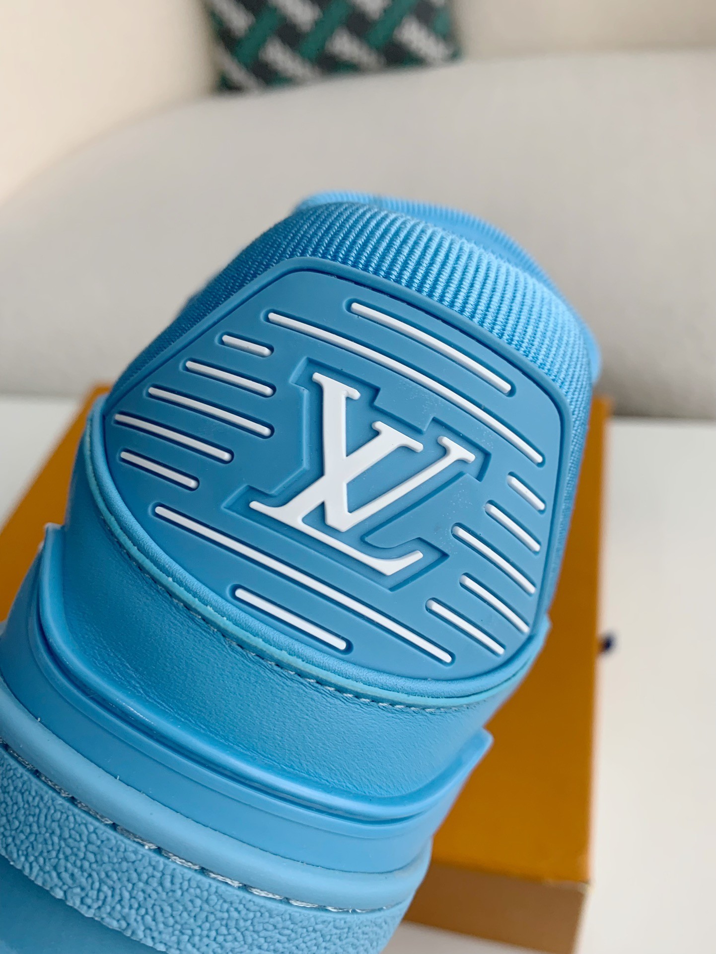 「#764」LOUIS VUITTON TRAINER Sneakers