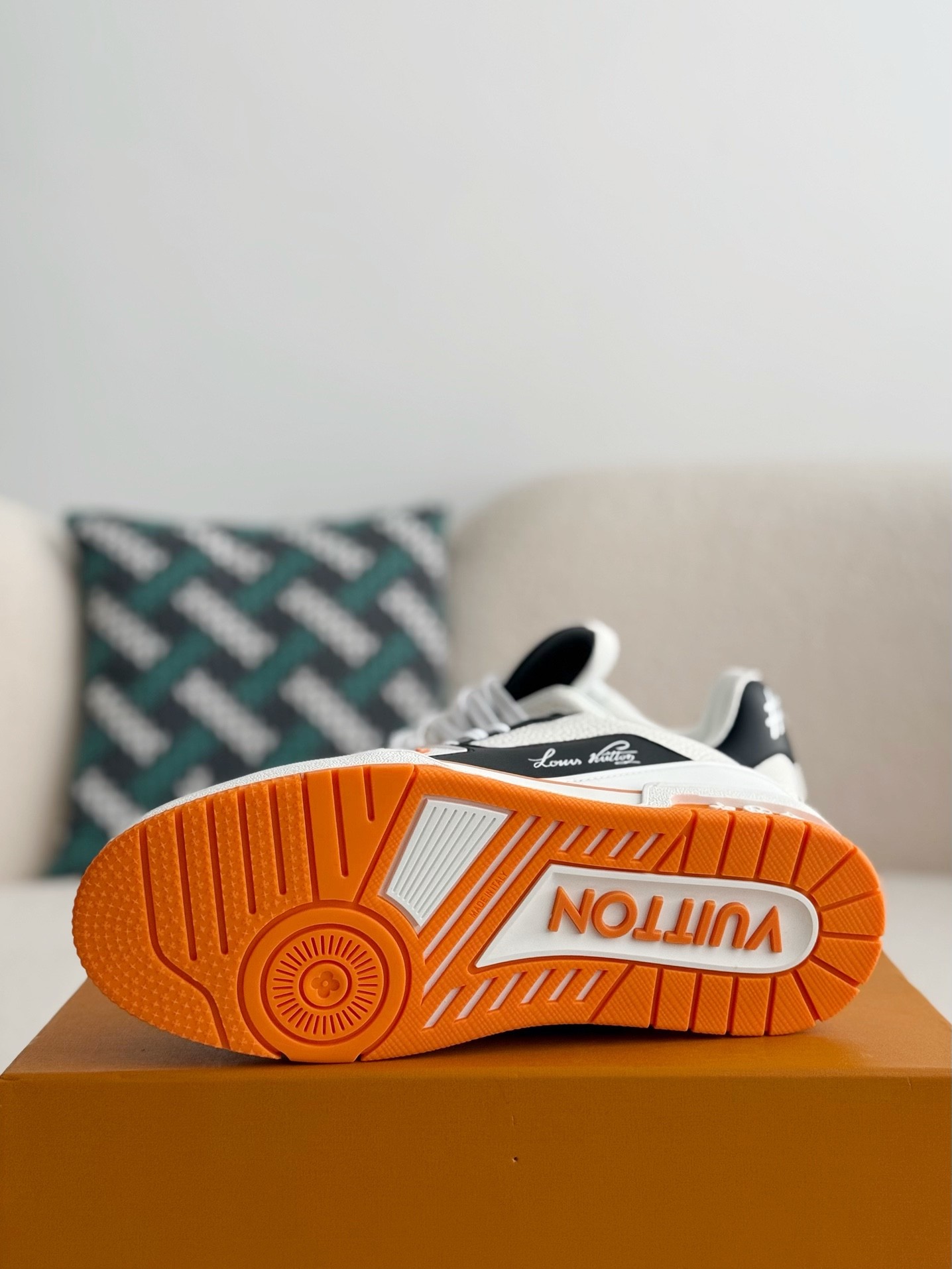 「#3719」LOUIS VUITTON TRAINER SNEAKERS