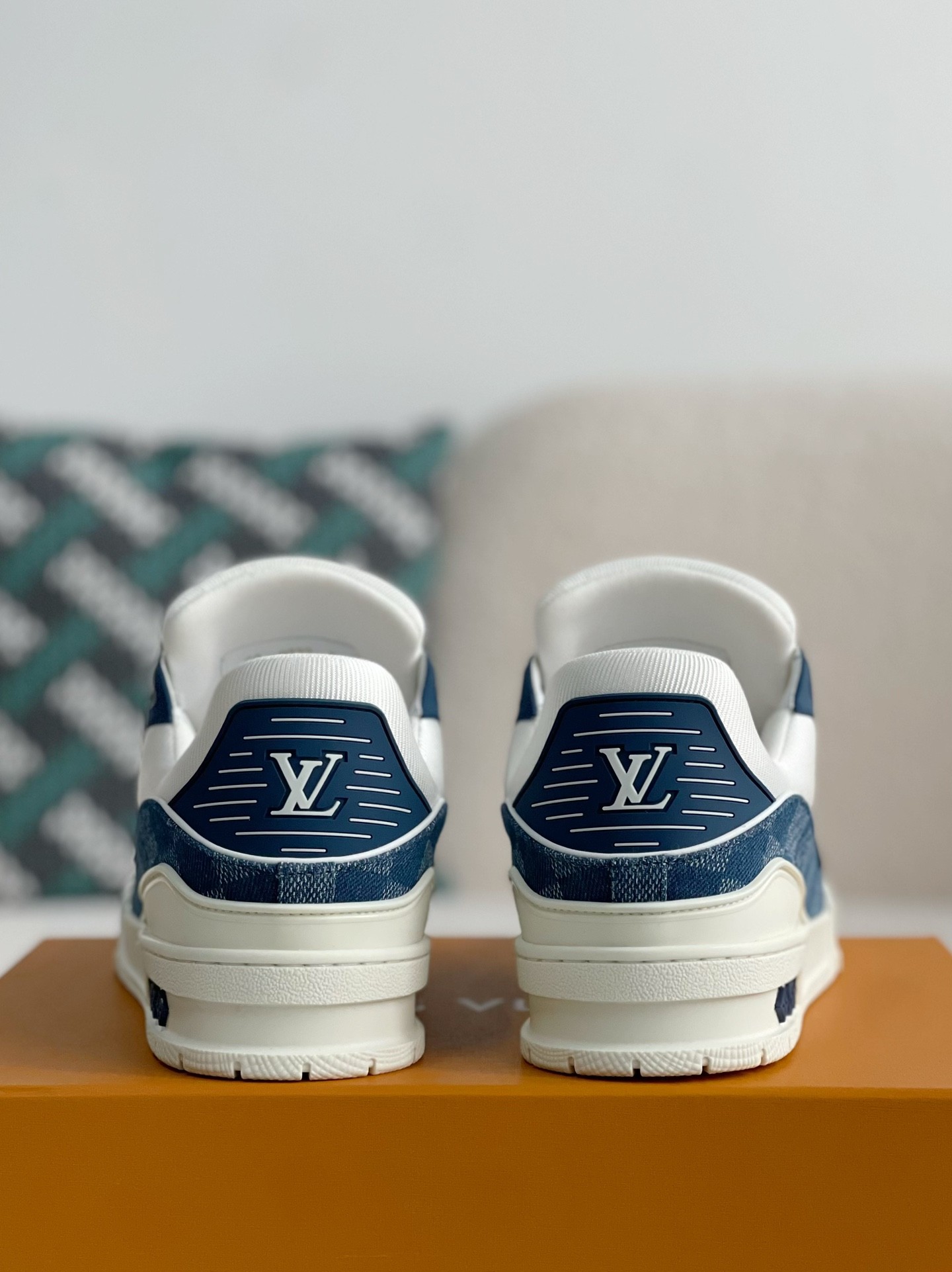 「#2988」LOUIS VUITTON SNEAKERS