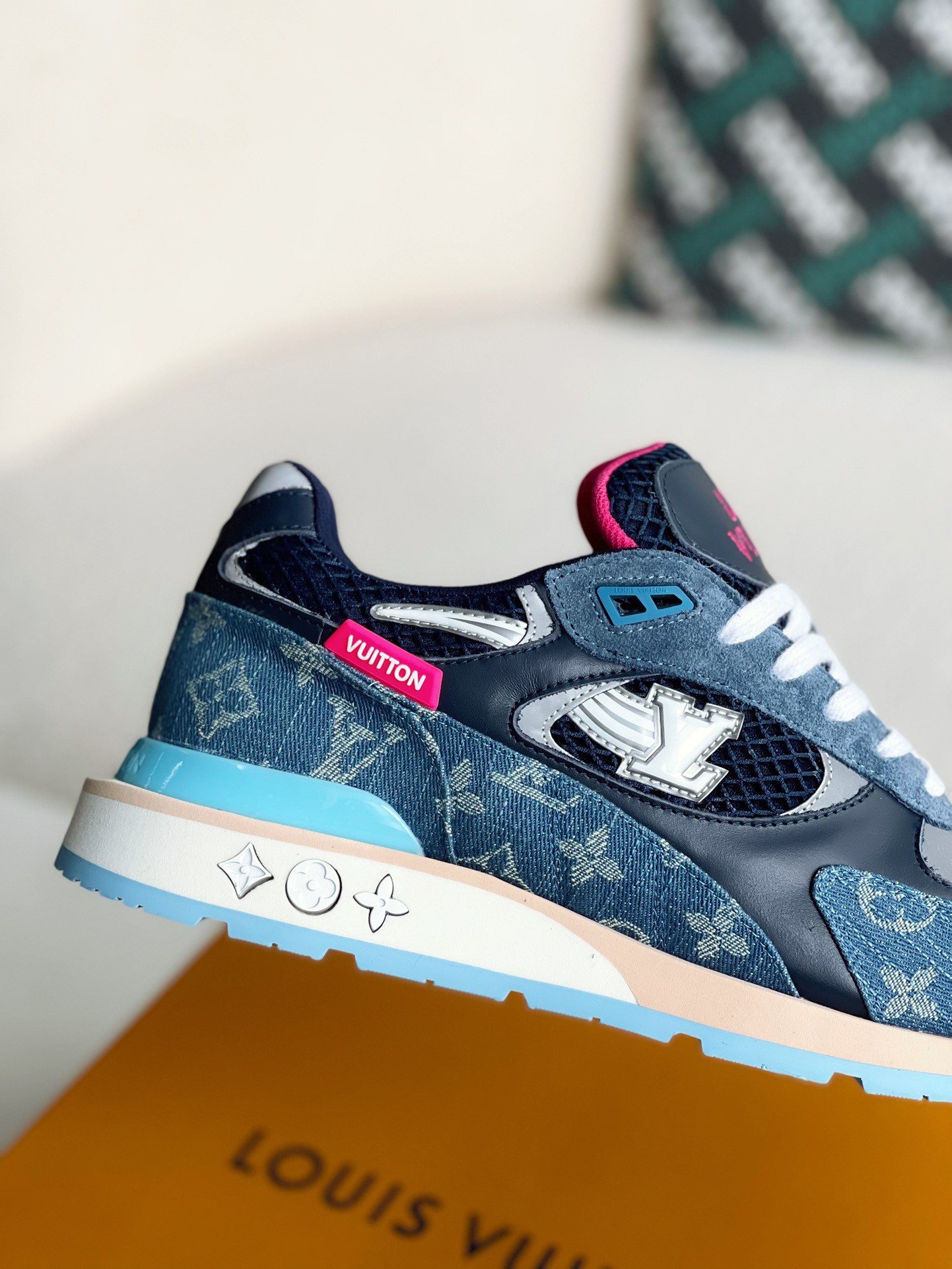 「#3259」LOUIS VUITTON Low-top running shoes