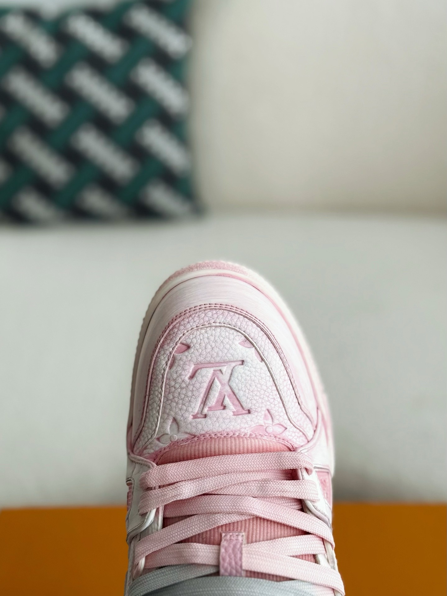 LOUIS VUITTON TRAINER SNEAKERS