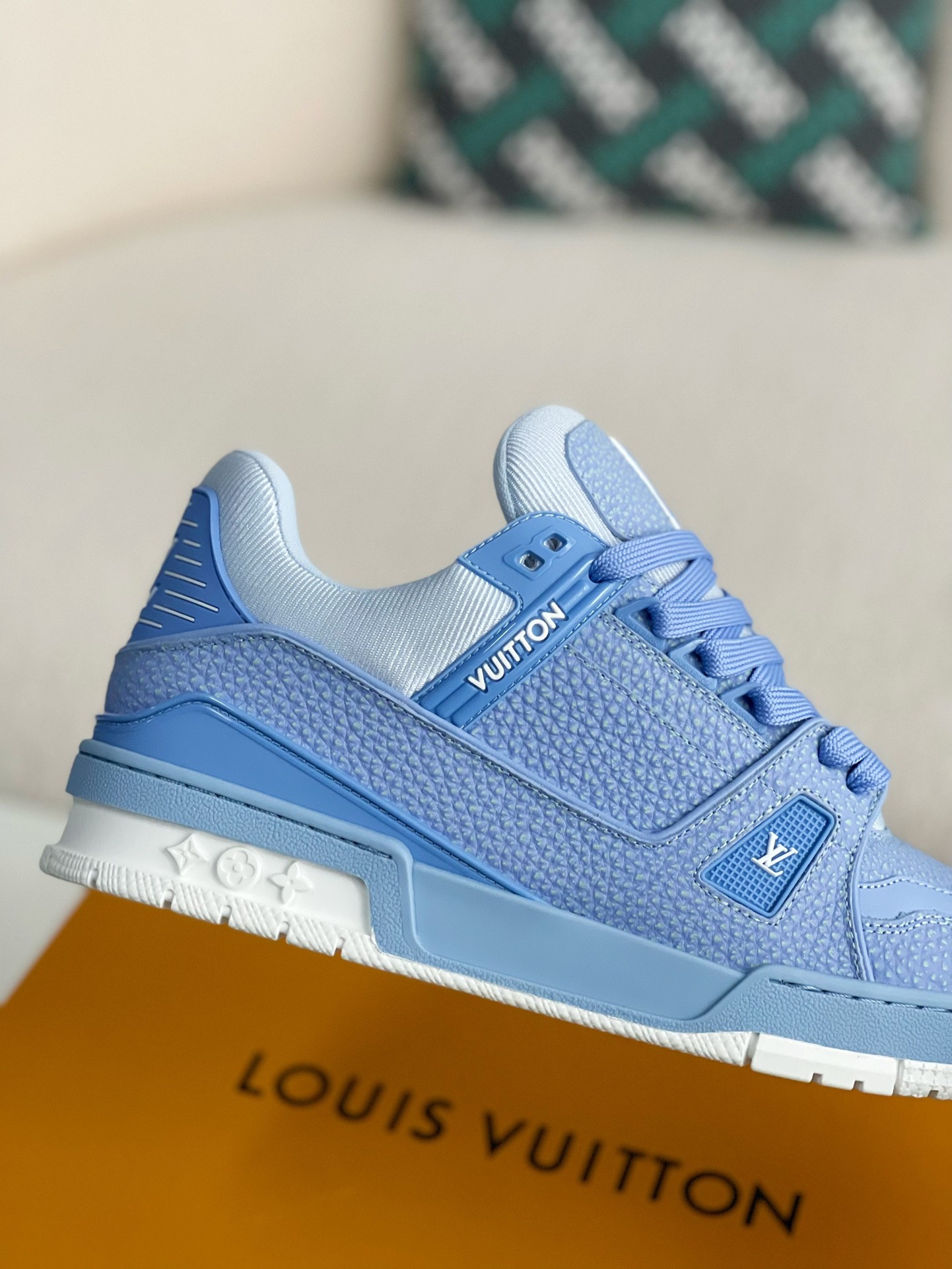 「#3038」LOUIS VUITTON SNEAKERS