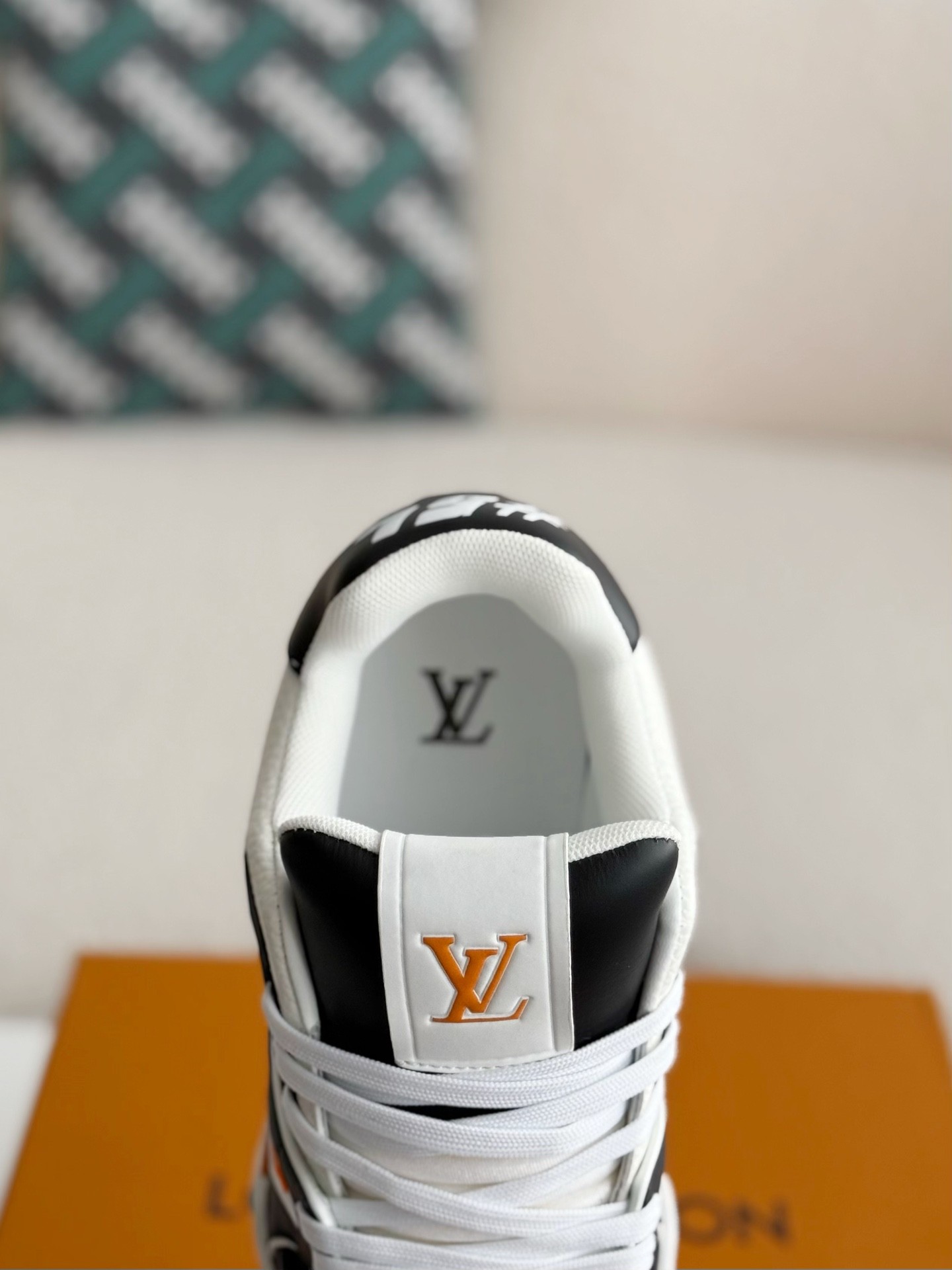 「#3719」LOUIS VUITTON TRAINER SNEAKERS