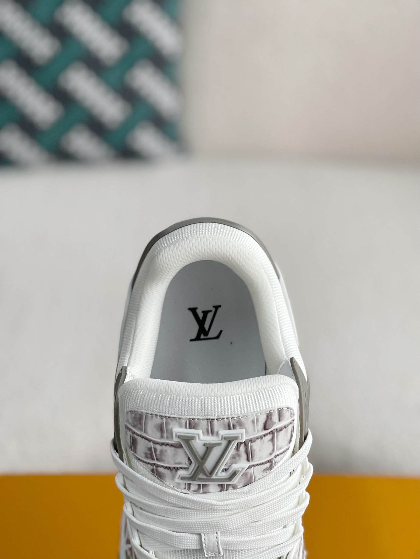 「#3368」 LOUIS VUITTON TRAINER SNEAKERS