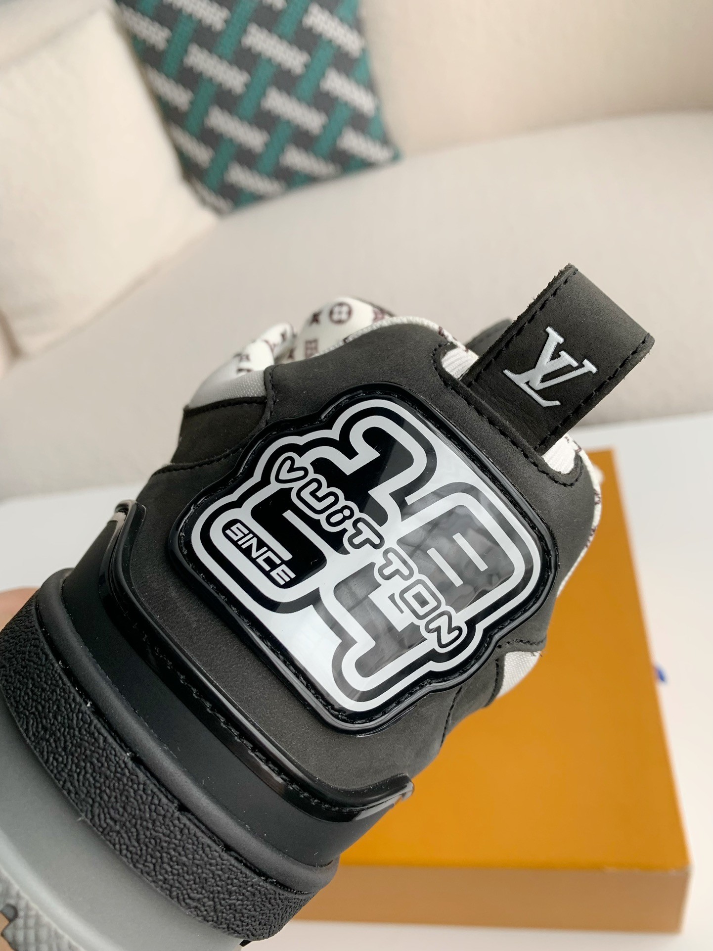 「#1978」Louis Vuitton Skate Sneakers