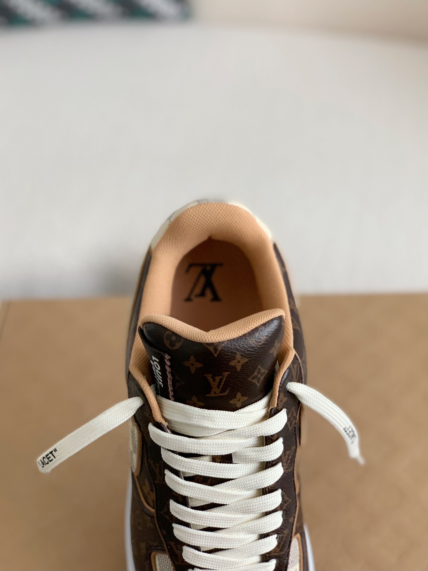 LOUIS VUITTON × NIKE AIR FORCE 1 Sneaker