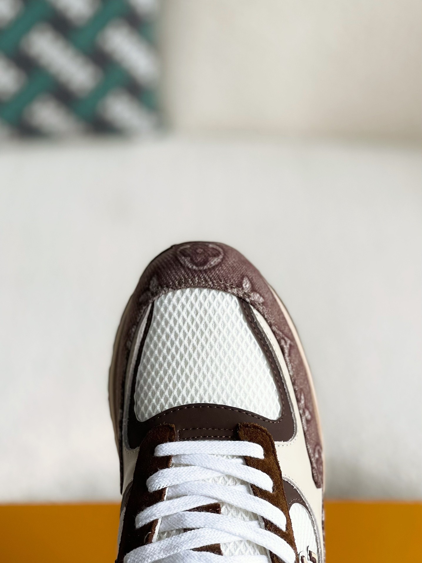 「#3260」LOUIS VUITTON Low-top running shoes