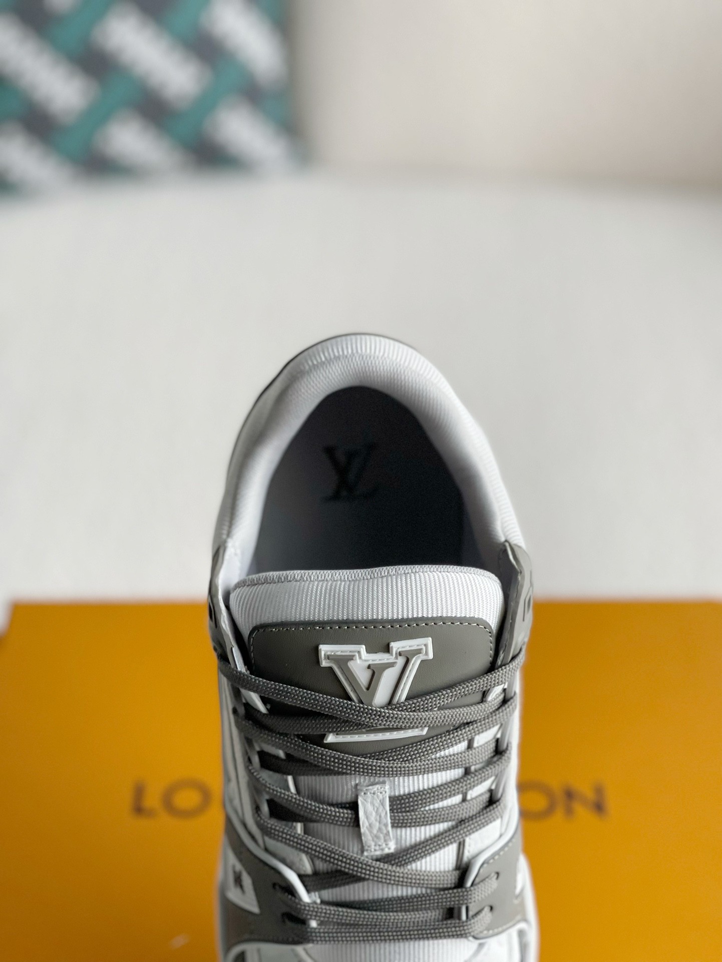 「#300」LOUIS VUITTON TRAINER 1A8KB8 Sneakers