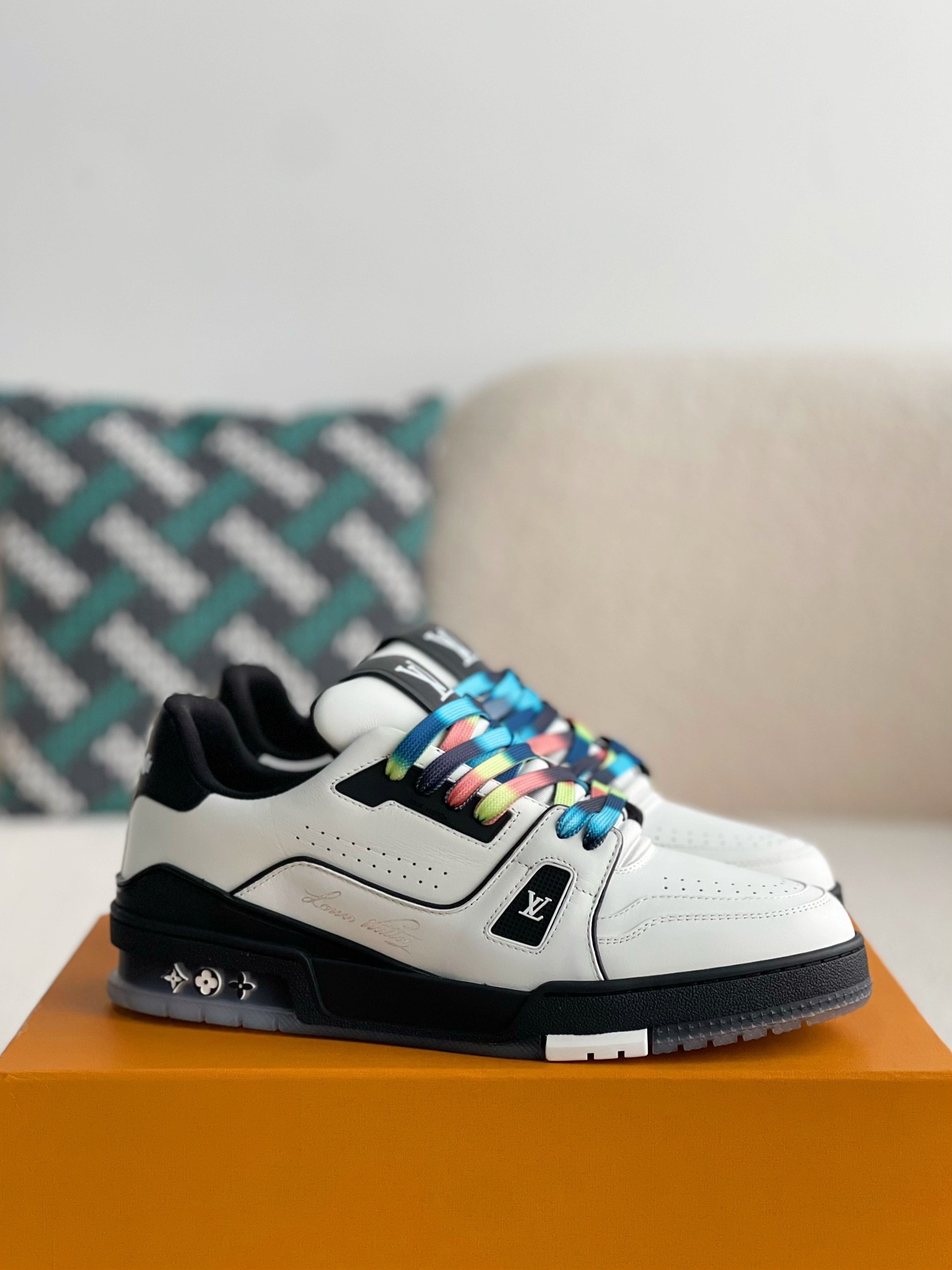 「#2978」LOUIS VUITTON SNEAKERS