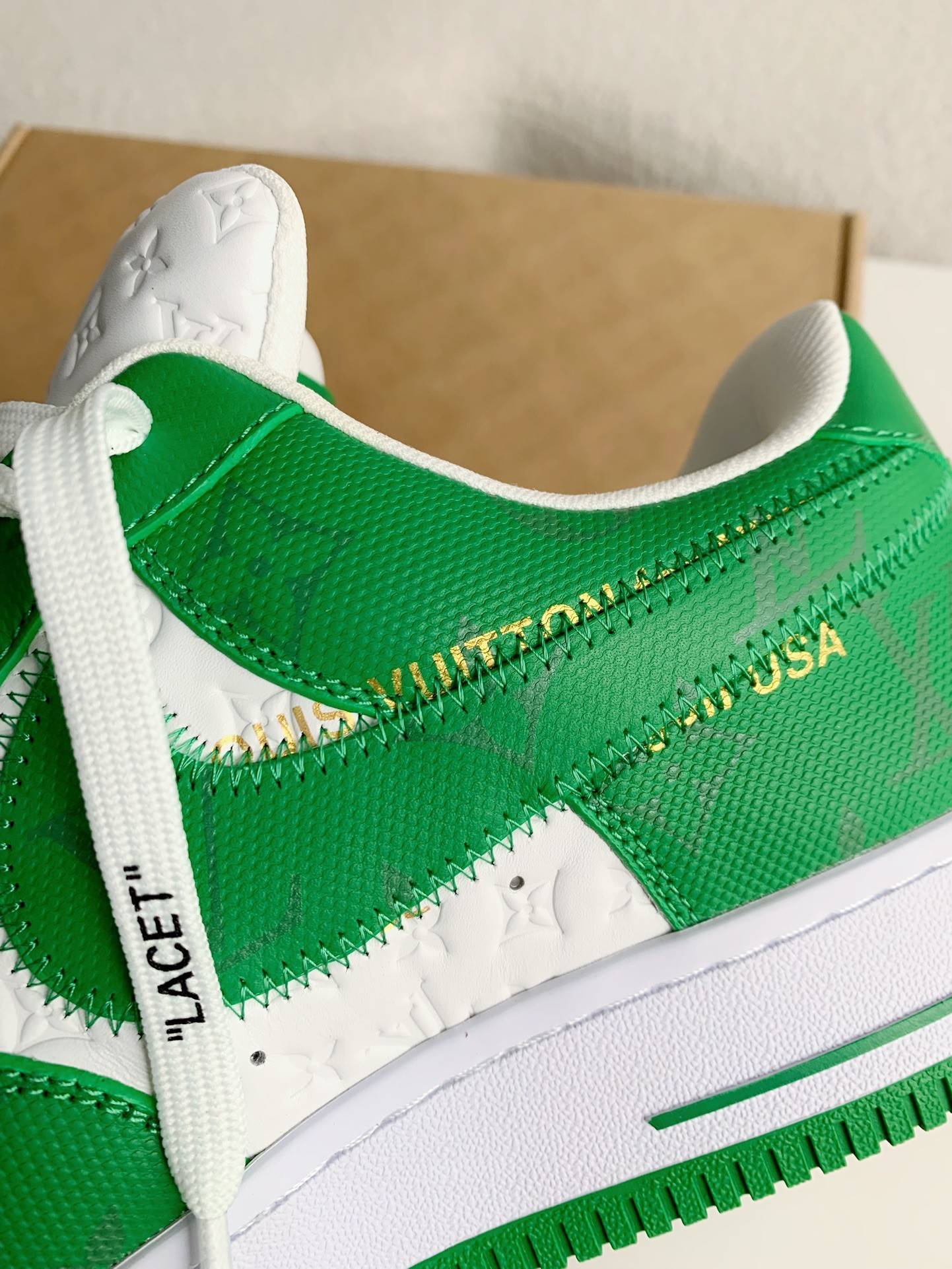 LOUIS VUITTON × NIKE AIR FORCE 1 Sneaker