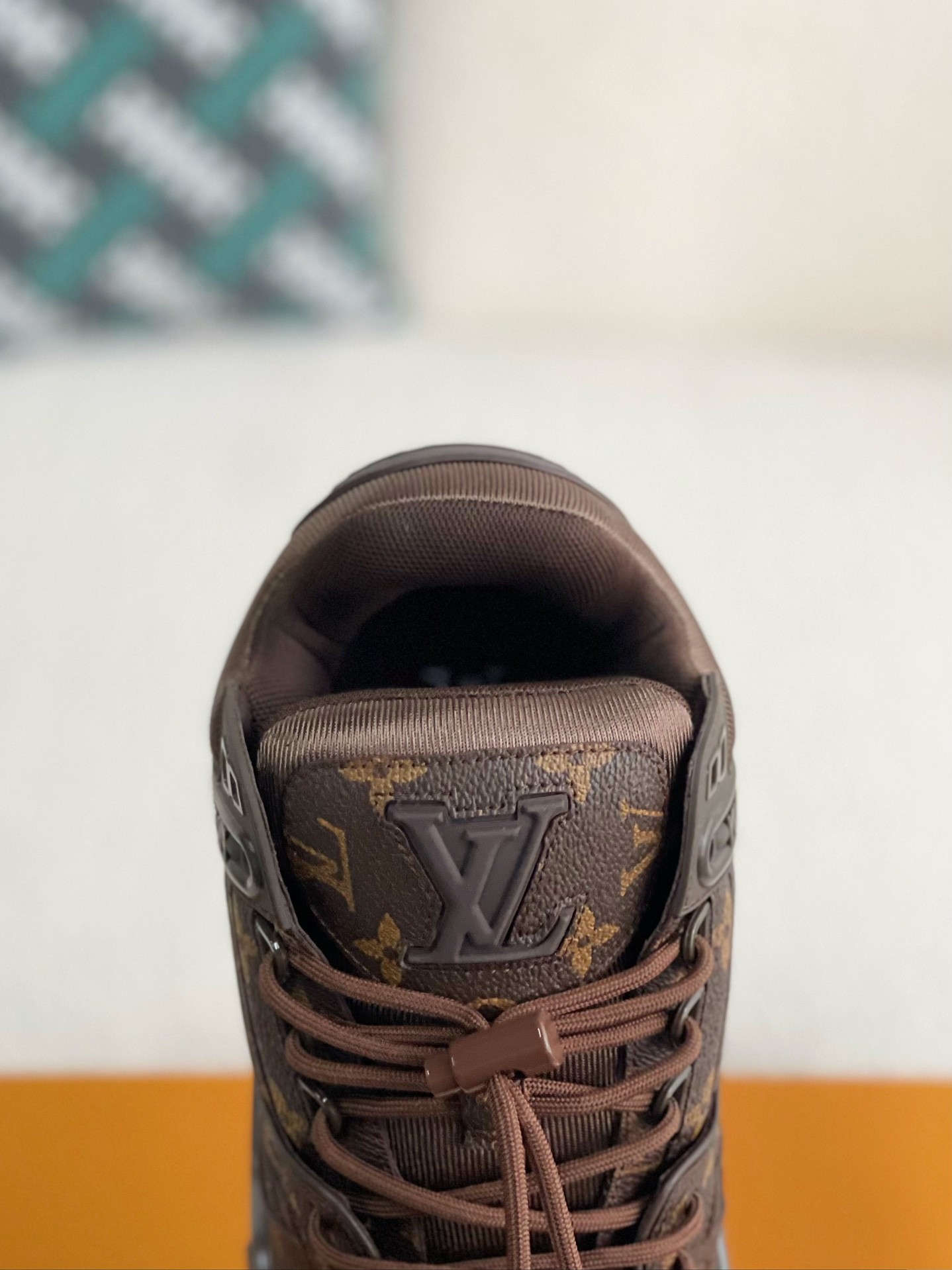 「#3340」 LOUIS VUITTON TRAINER SNEAKERS