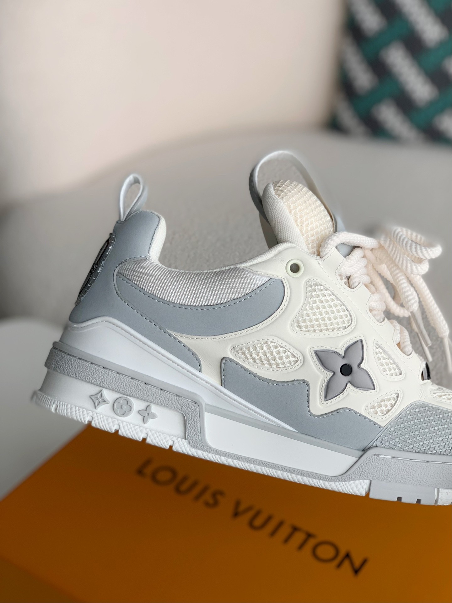 LOUIS VUITTON SKATE SNEAKERS