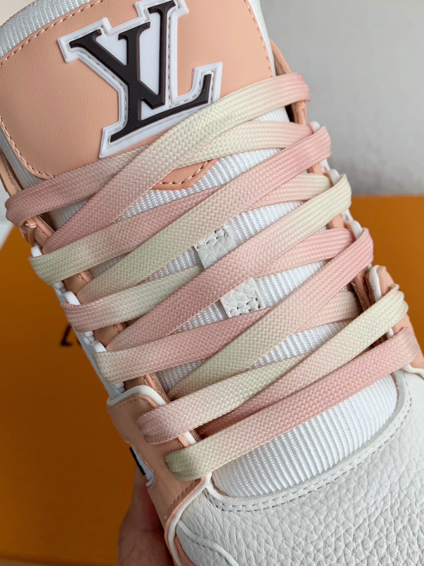 「#2999」LOUIS VUITTON SNEAKERS