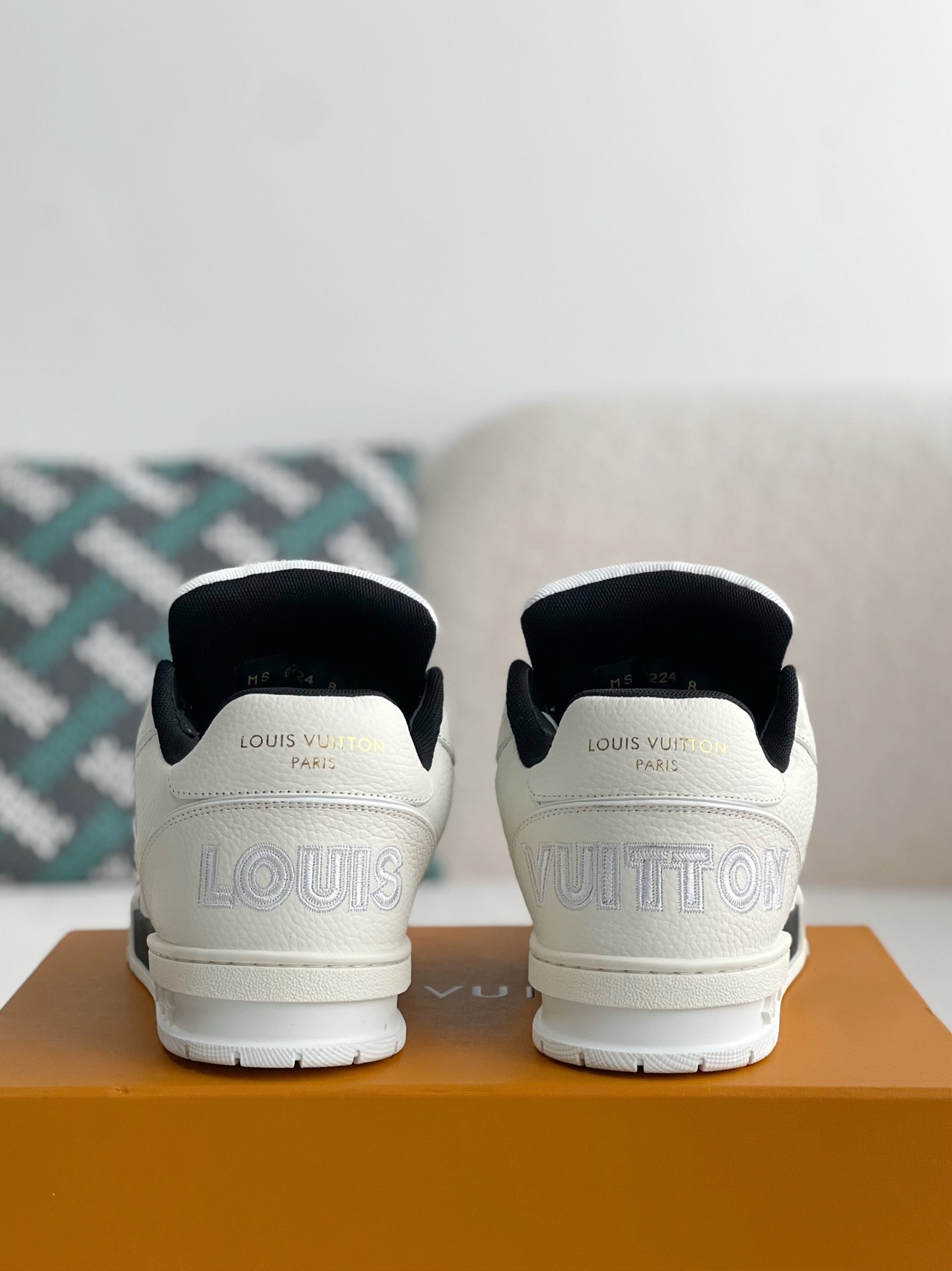 「#3192」LOUIS VUITTON SNEAKERS
