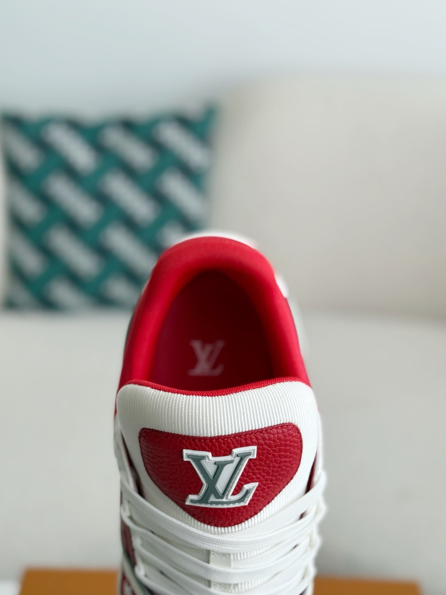 「#3887」 LOUIS VUITTON TRAINER SNEAKERS