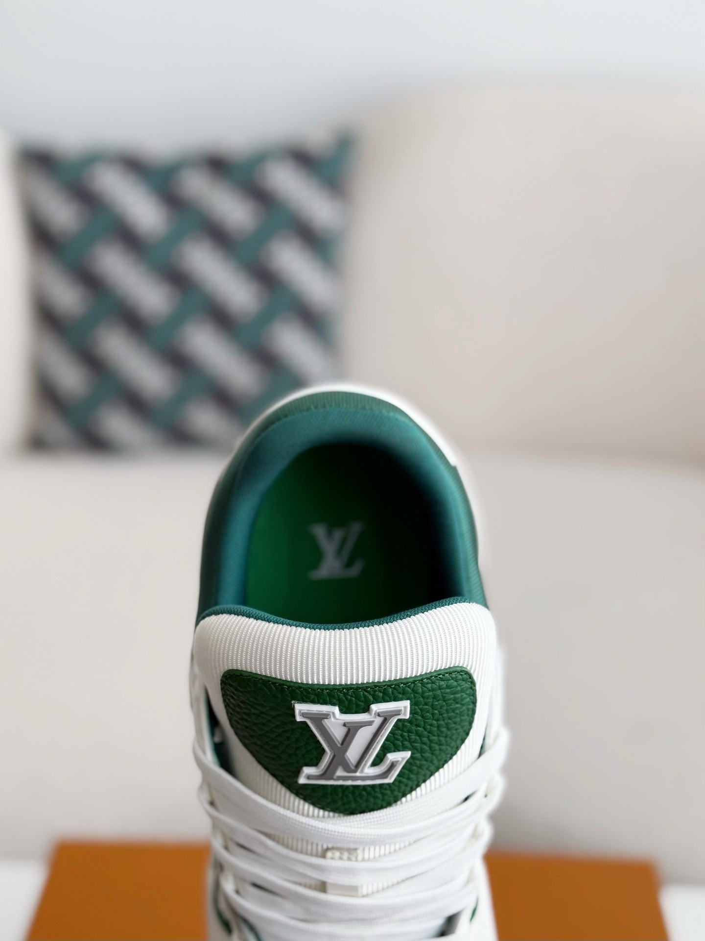 「#3876」 LOUIS VUITTON TRAINER SNEAKERS