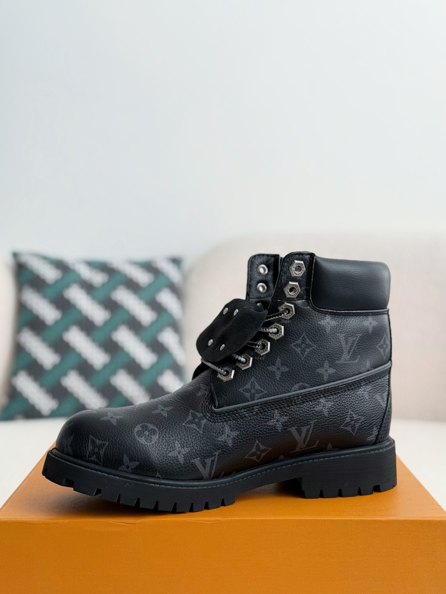 「#3581」louis vuitton & timberland Black boots/Martin boots/boots