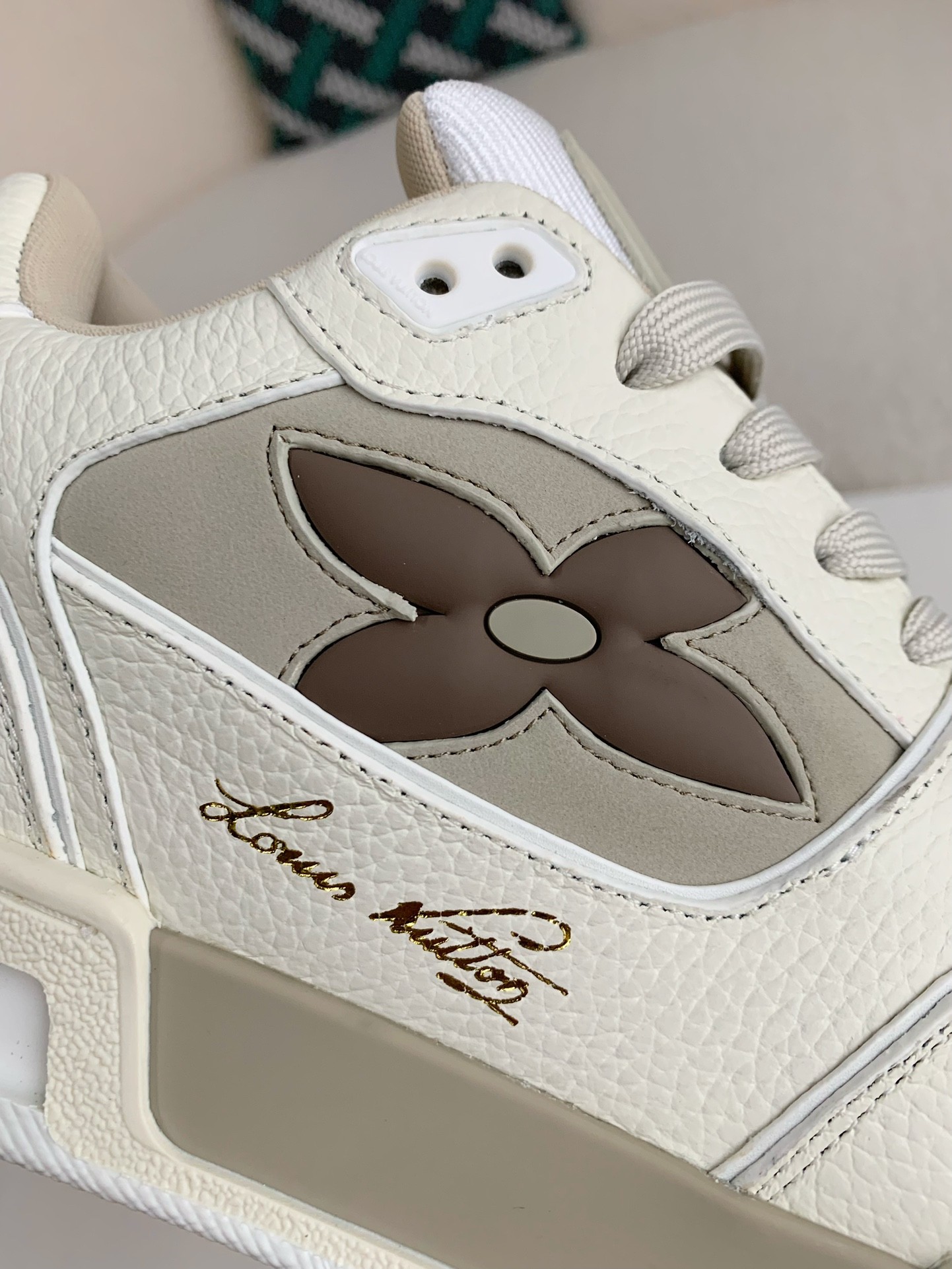 「#3343」 LOUIS VUITTON TRAINER SNEAKERS