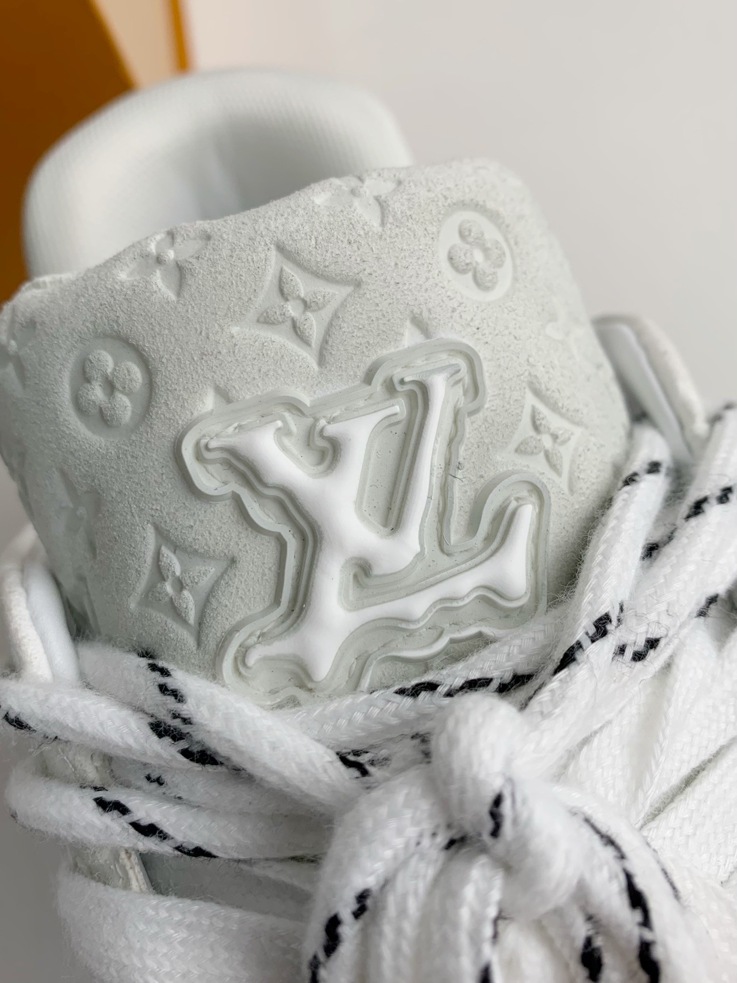 「#3566」 LOUIS VUITTON TRAINER SNEAKERS