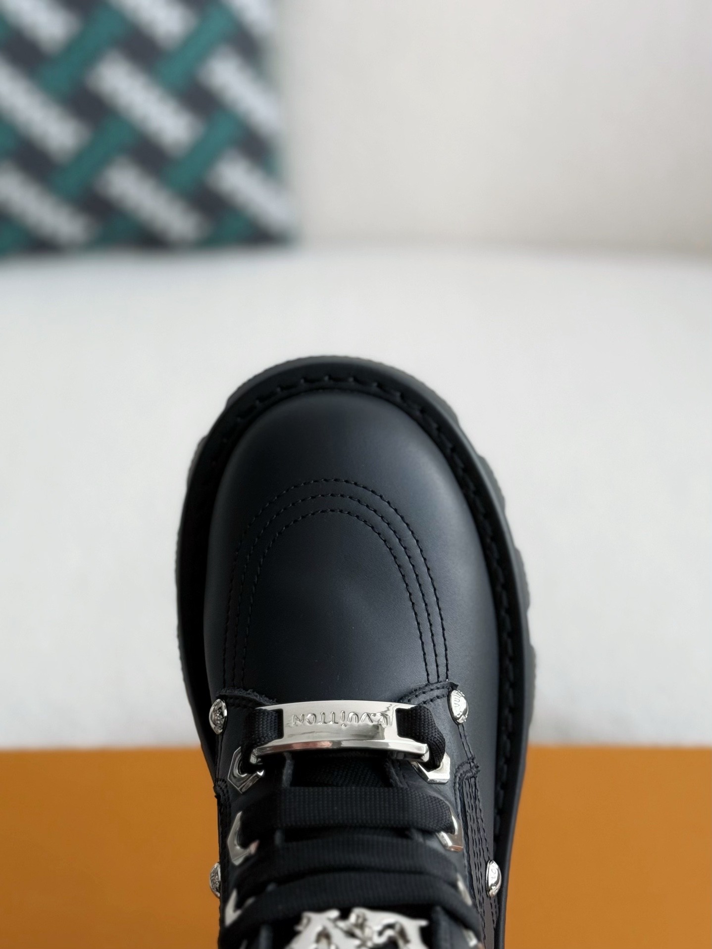 「#3718」LOUIS VUITTON Leather Round toe lace-up boots