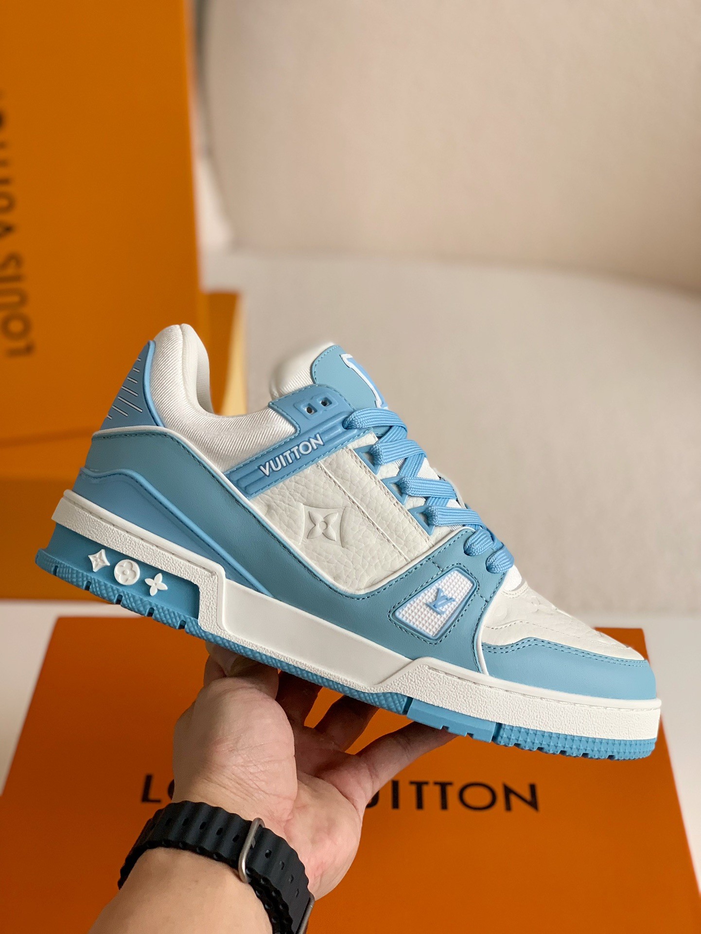 「#647」LOUIS VUITTON TRAINER SNEAKERS