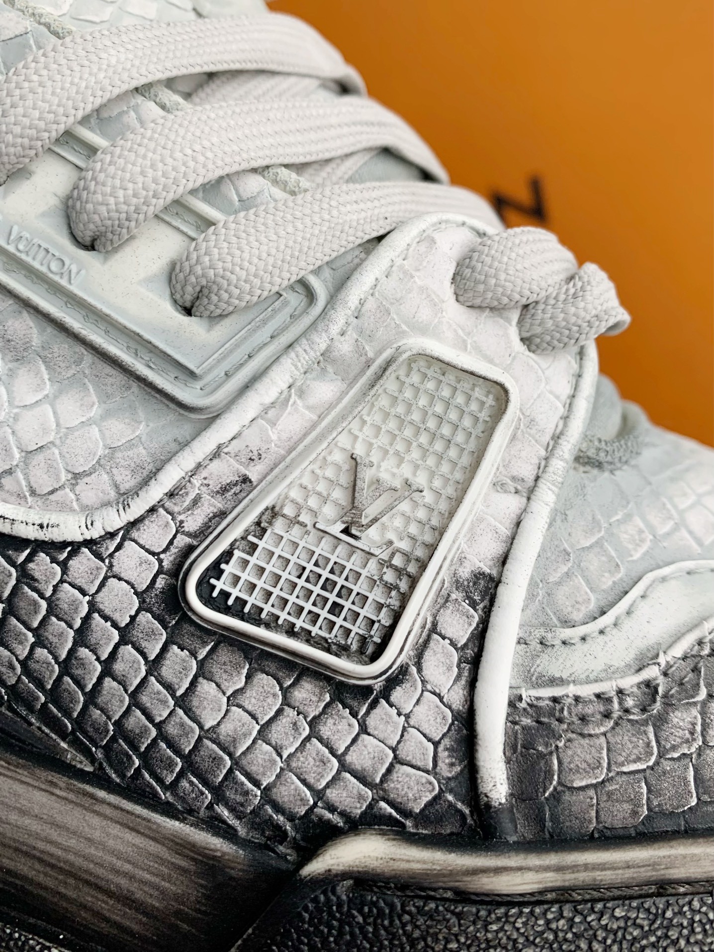 「#3315」 LOUIS VUITTON TRAINER SNEAKERS