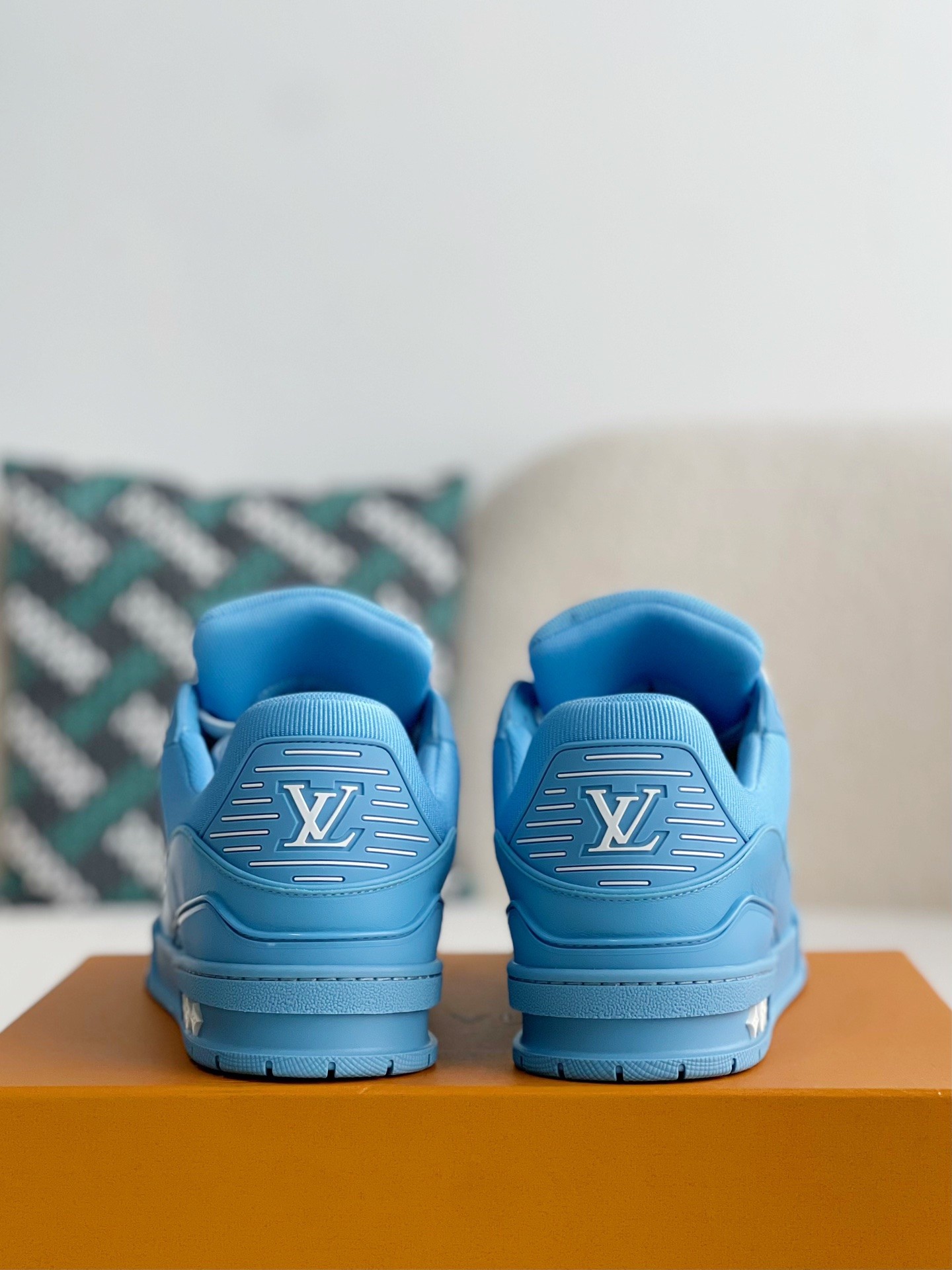 「#764」LOUIS VUITTON TRAINER Sneakers