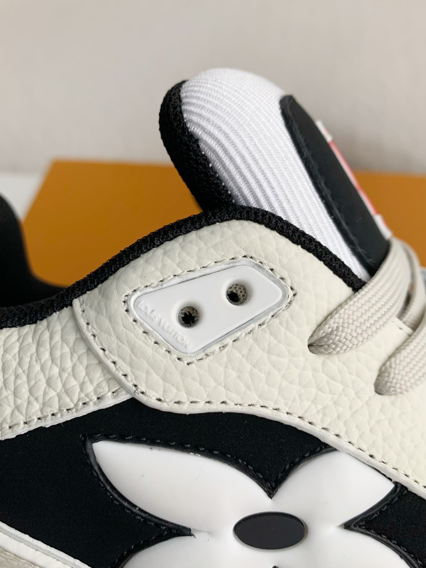 「#3192」LOUIS VUITTON SNEAKERS