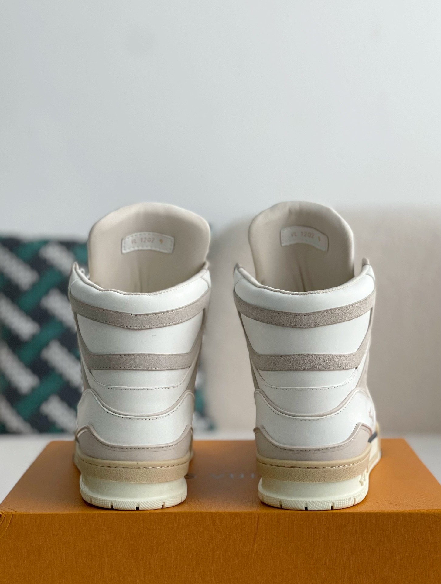 「#3112」LOUIS VUITTON TRAINER SNEAKERS