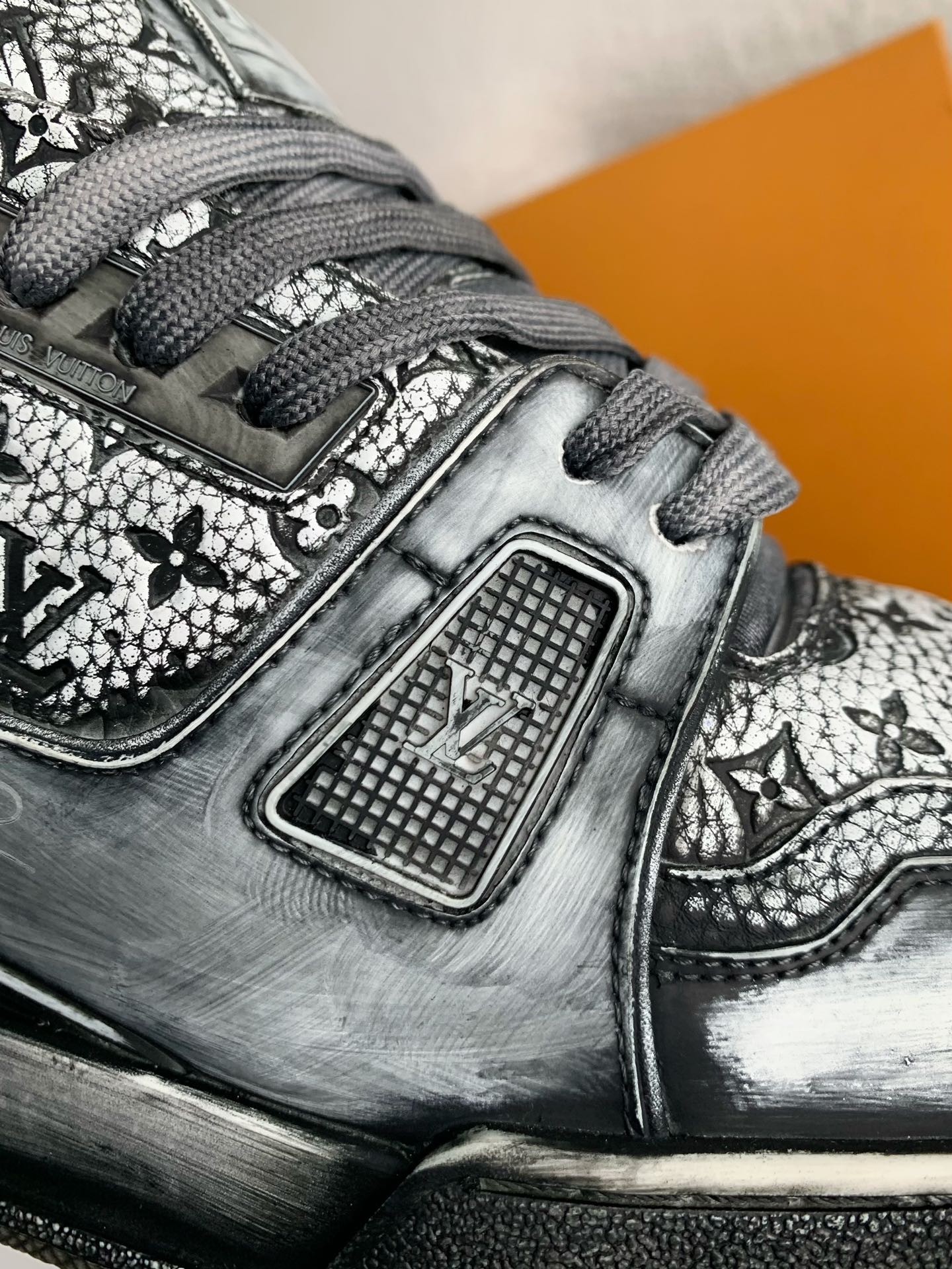 「#3172」LOUIS VUITTON SNEAKERS