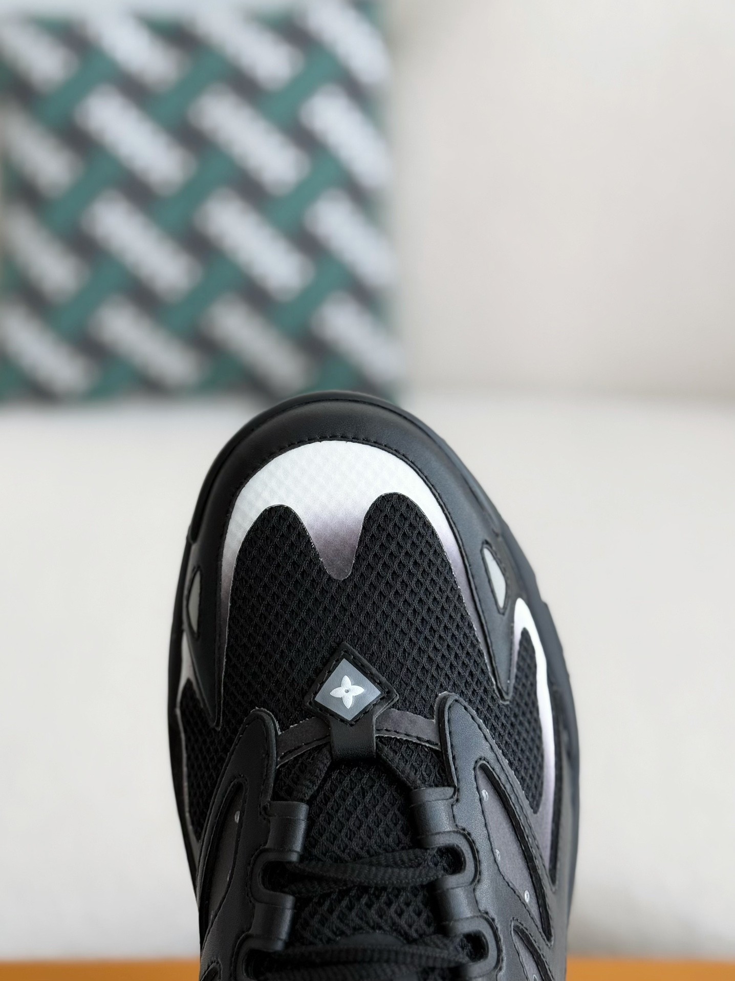 「#3695」LOUIS VUITTON CASUAL SNEAKERS